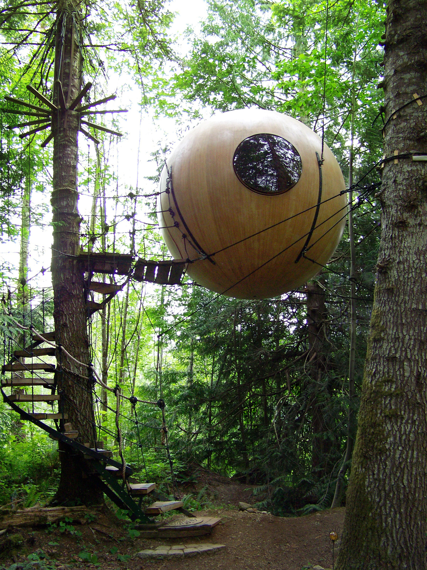 free-spirit-spheres-qualicum-bay-b-c