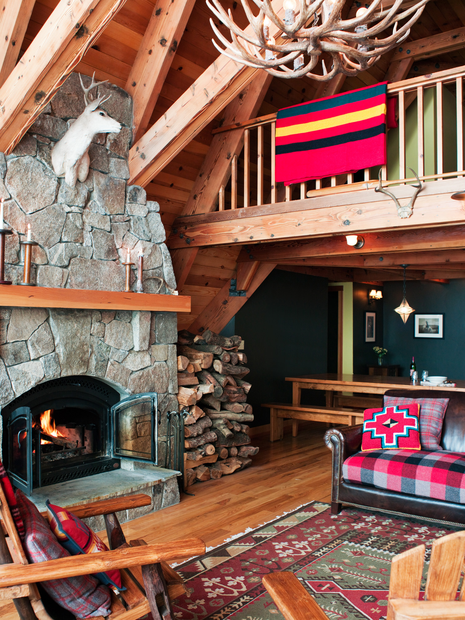 How to Get Perfect Lodge Decor at Home