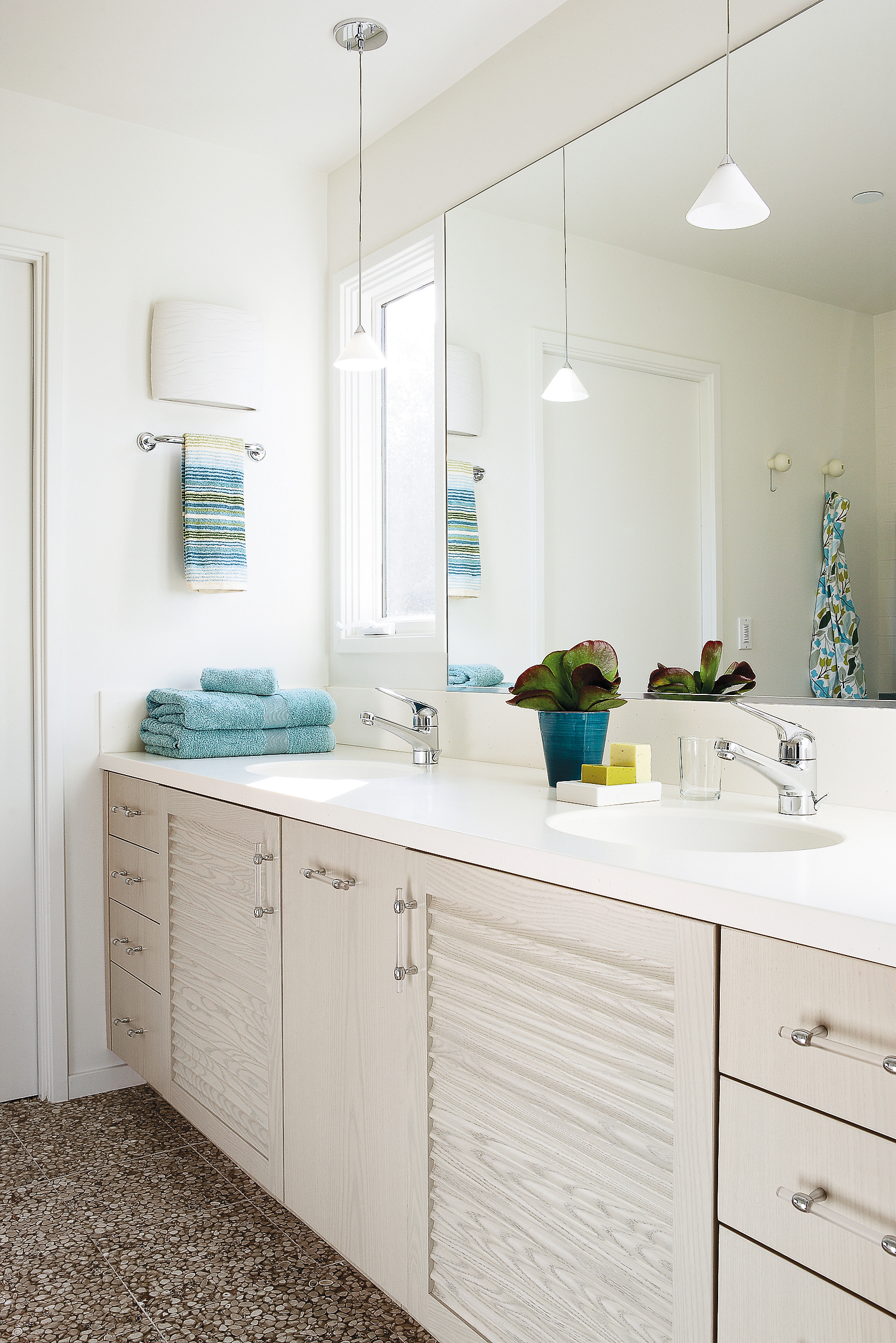 solid-surface-counter