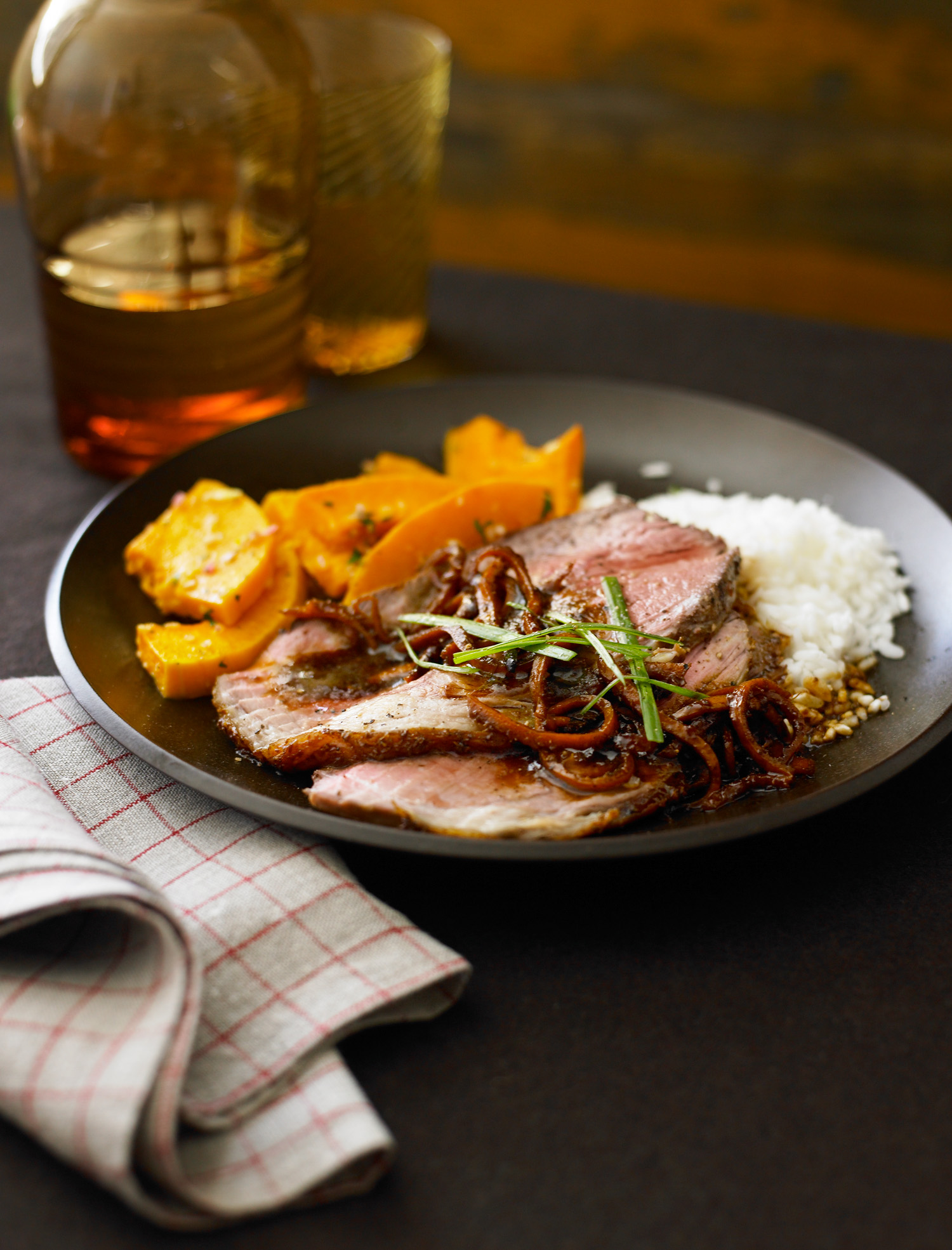 spicy-beef-cross-rib-roast-with-caramelized-clementine-sauce
