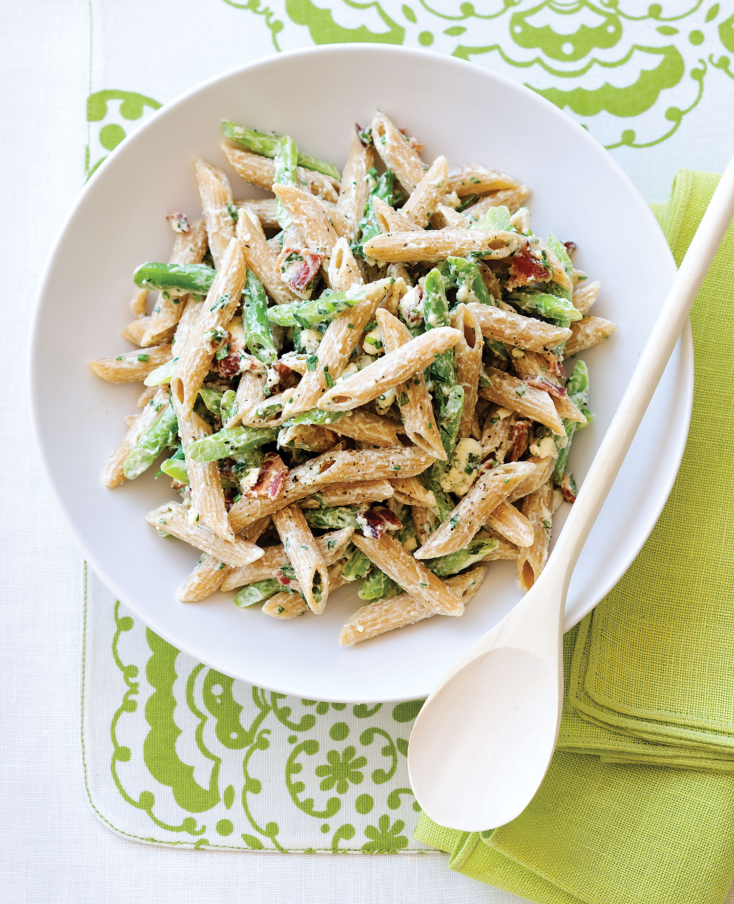 green-bean-and-whole-grain-penne-salad