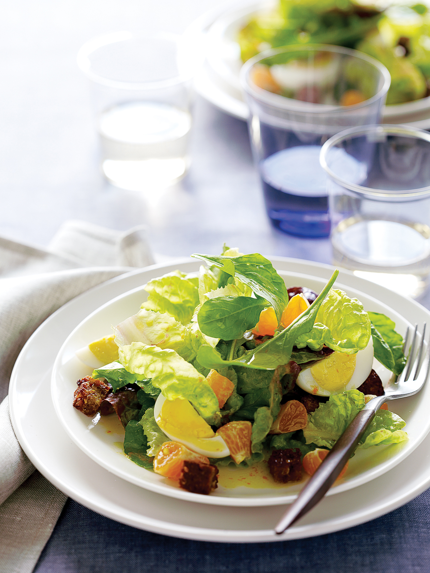 red-butterhead-lettuce-and-arugula-salad-with-tangerines-and-hard-cooked-eggs