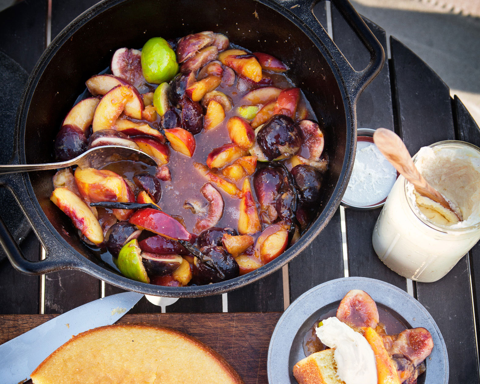 Dutch Oven Recipes: Campfire-Glazed Peaches and Figs (0713)