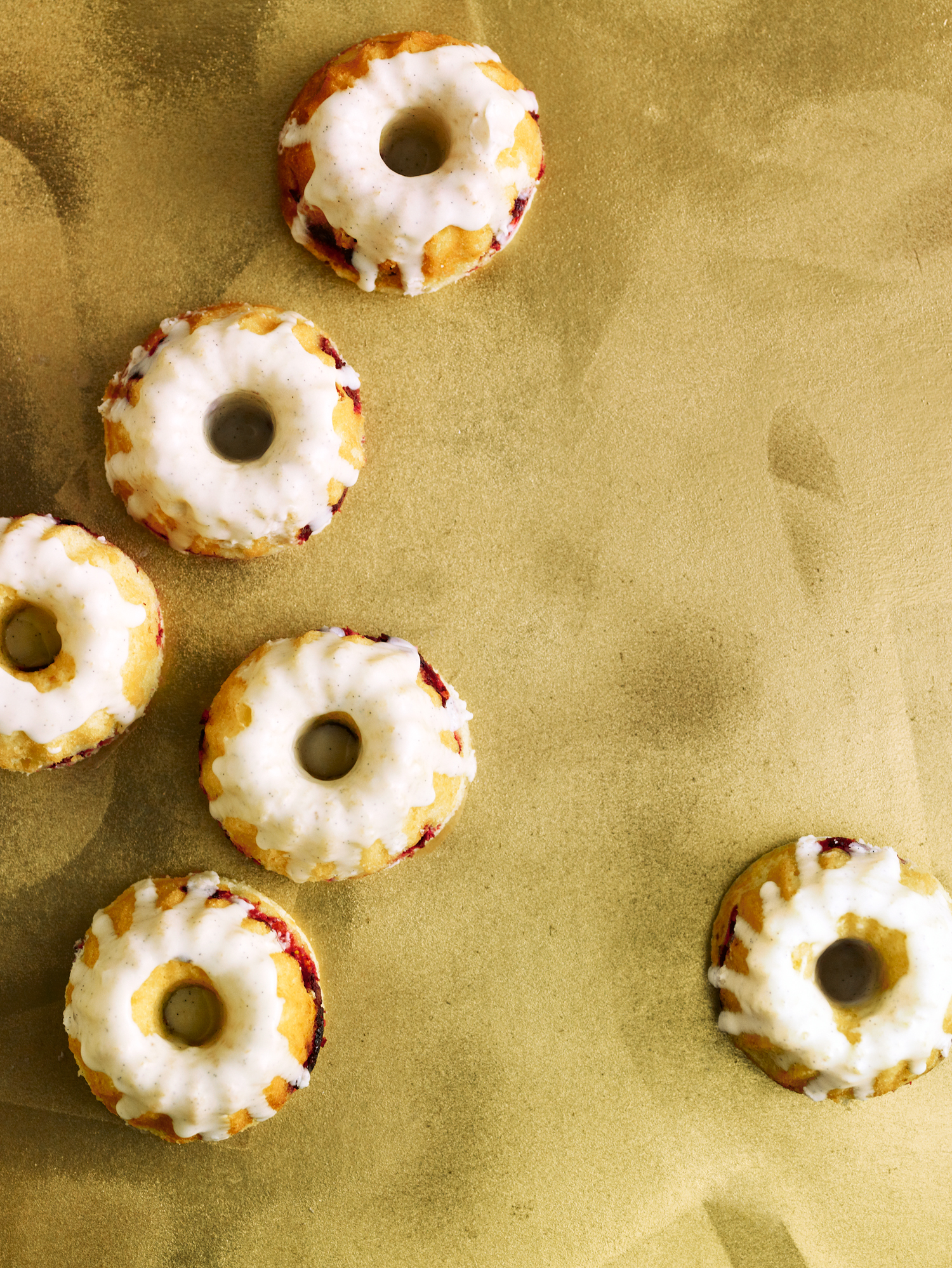 cranberry-vanilla-mini-bundts