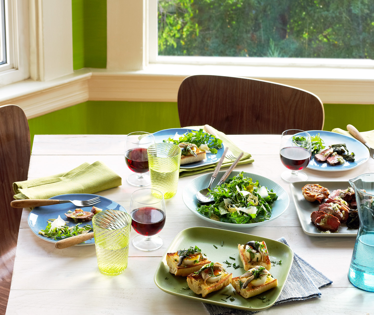 egg-and-anchovy-crostini