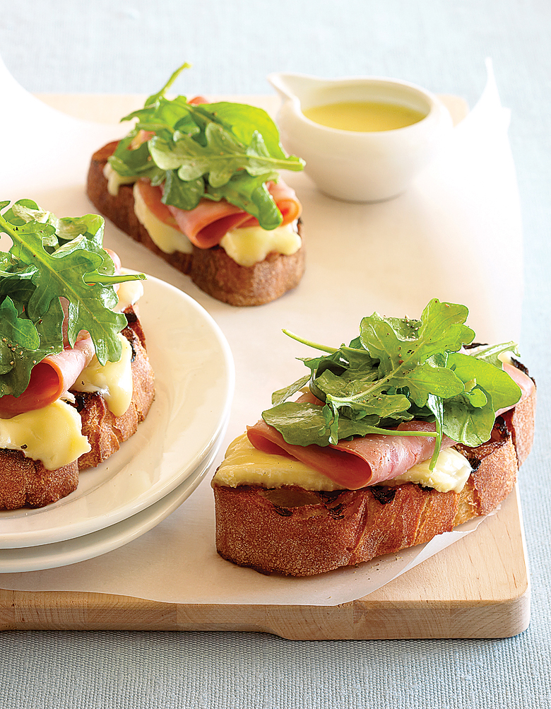 grilled-open-face-ham-brie-and-arugula-sandwiches