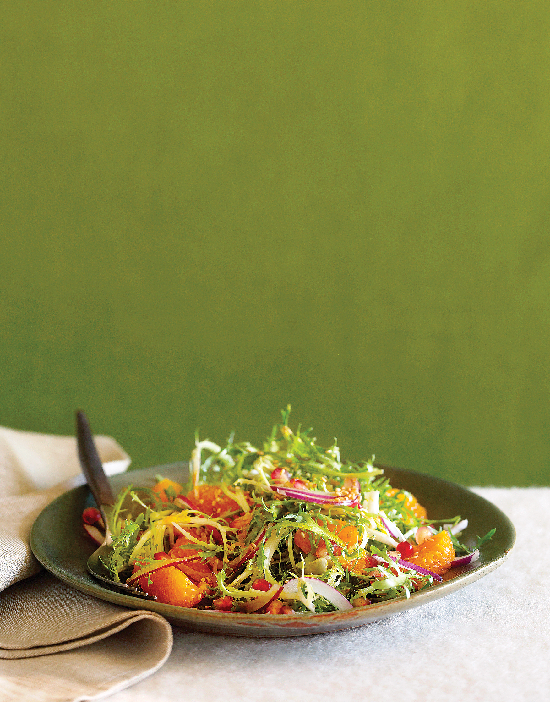 frisee-tangerine-and-sesame-salad