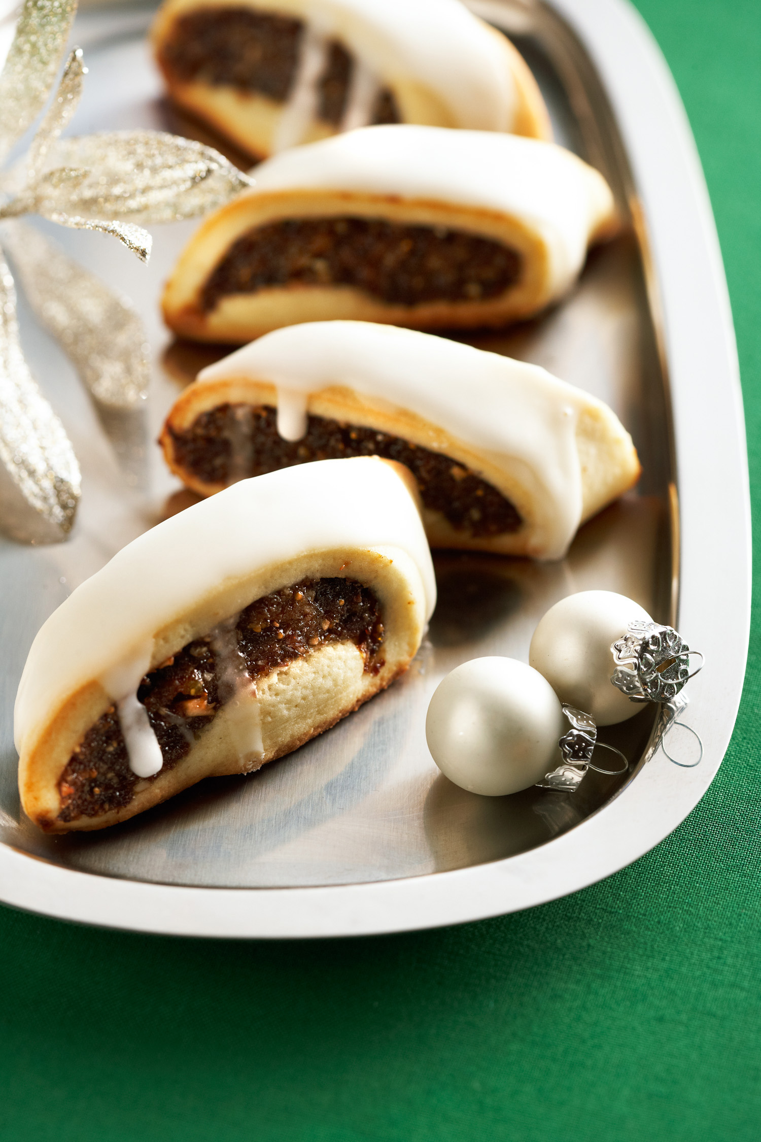 sicilian-dried-fruit-and-nut-bars-cuccidati