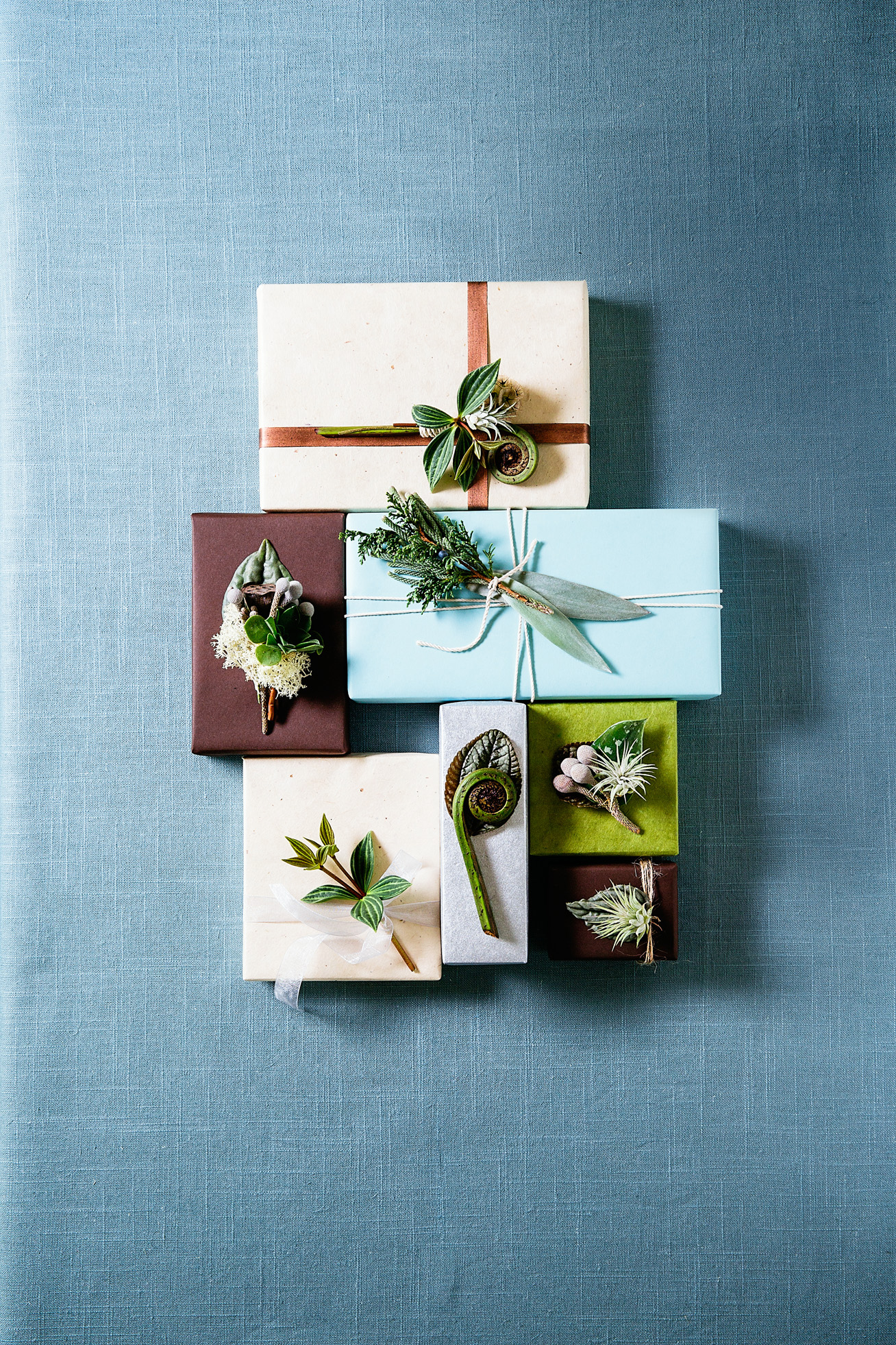 silvery-sprig-gift-toppers
