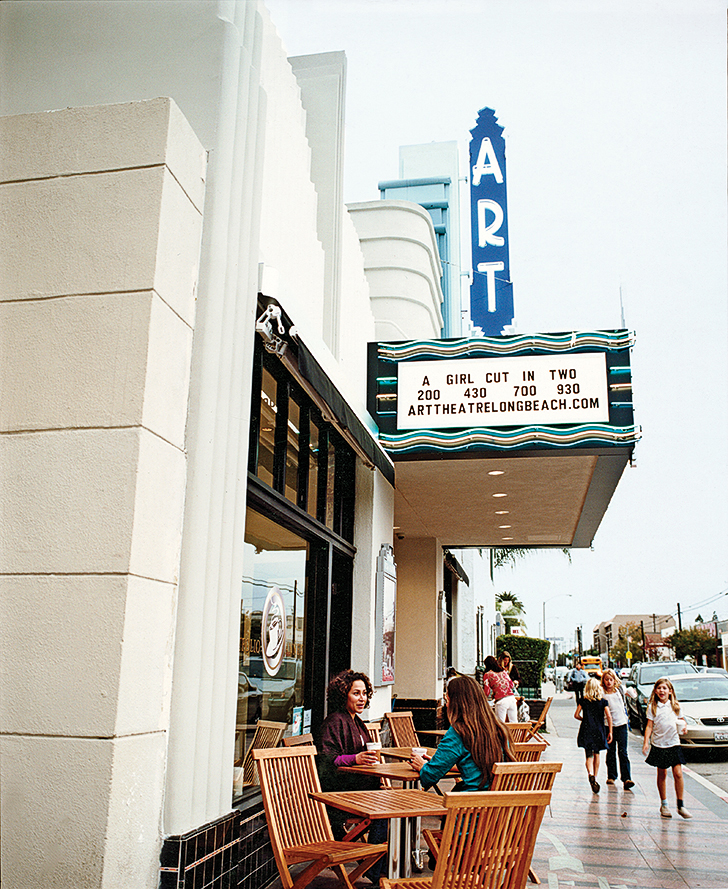 4-visit-a-throwback-theater