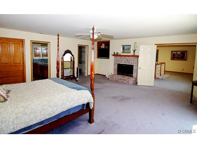 master-bedroom-before