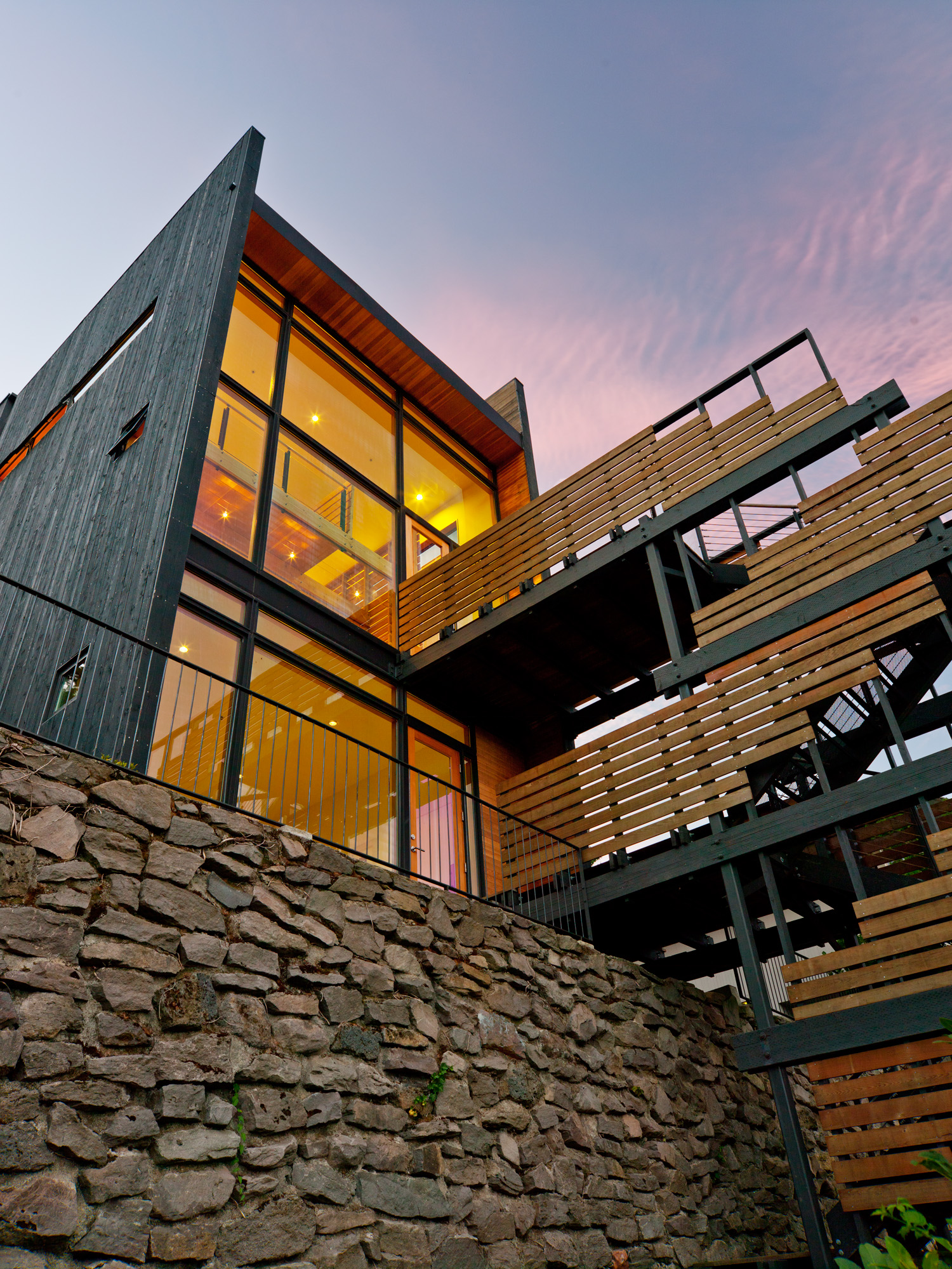 undercover-apartment