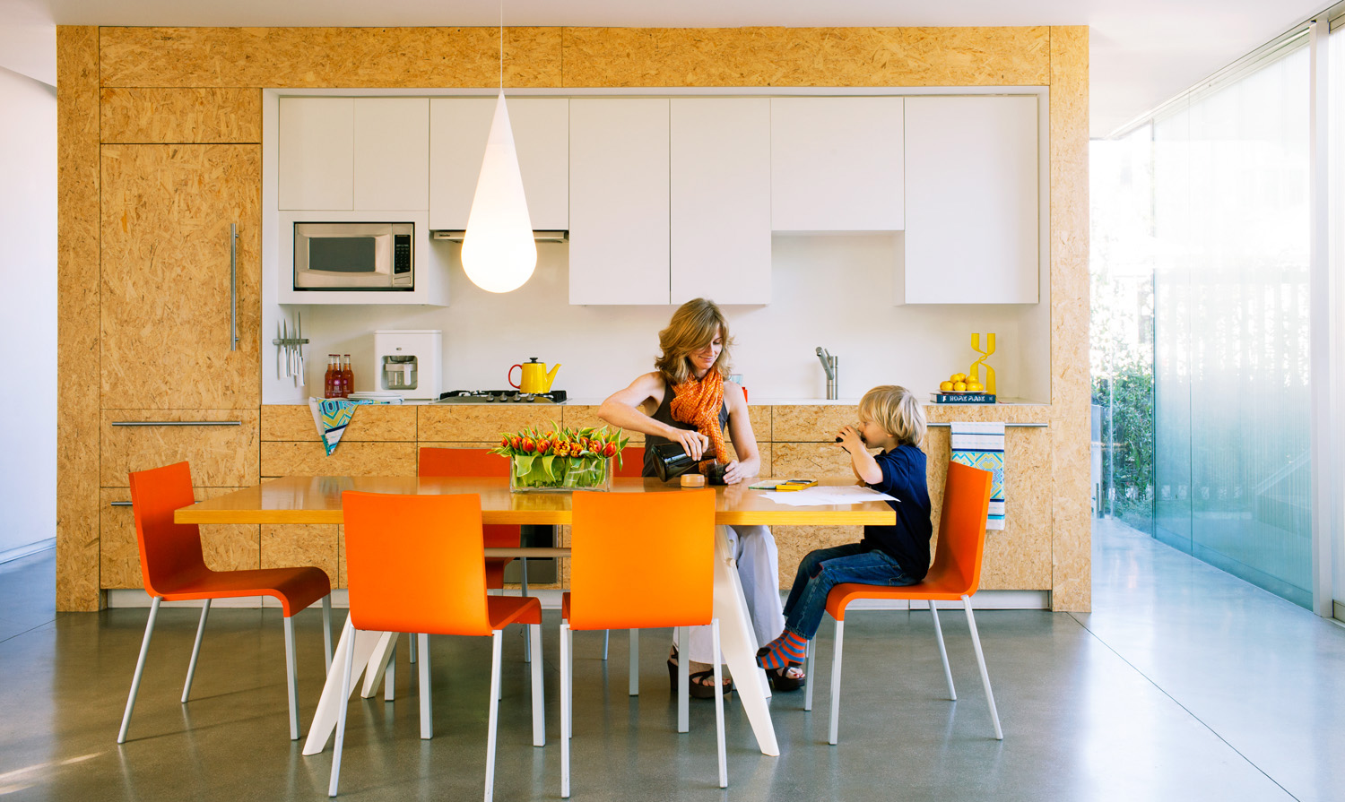 one-window-house-kitchen