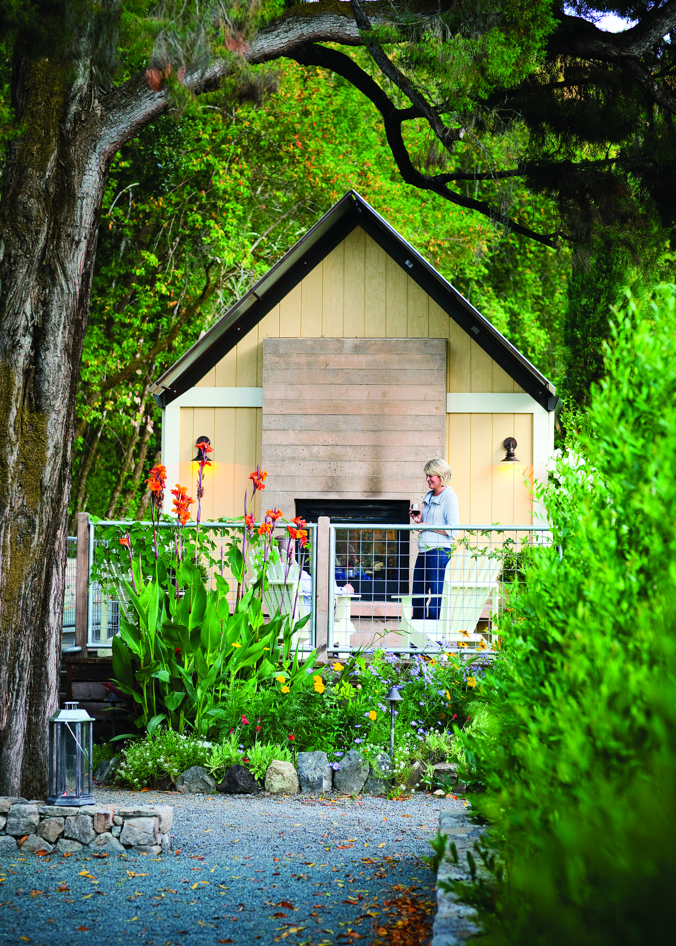 90-the-bb-shows-its-sexy-side