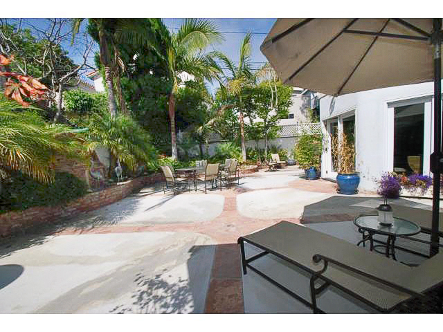 outdoor-space-before