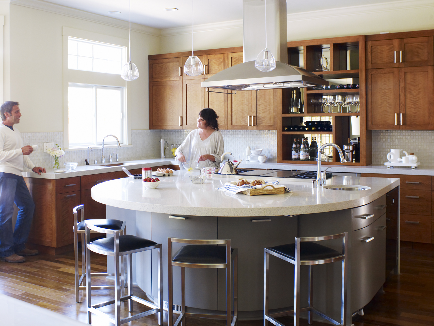 kitchen-island-for-socializing