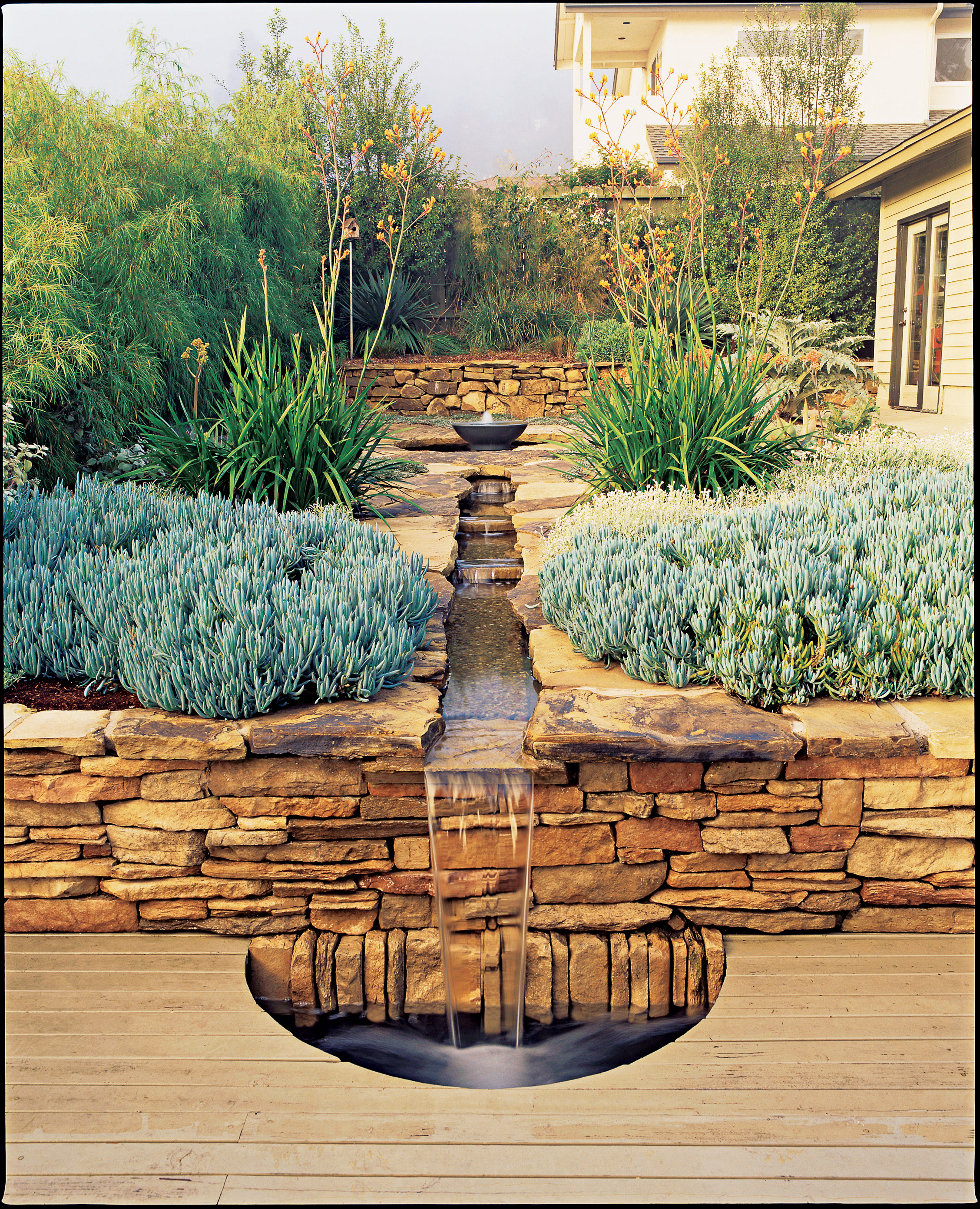 mission-style-stream