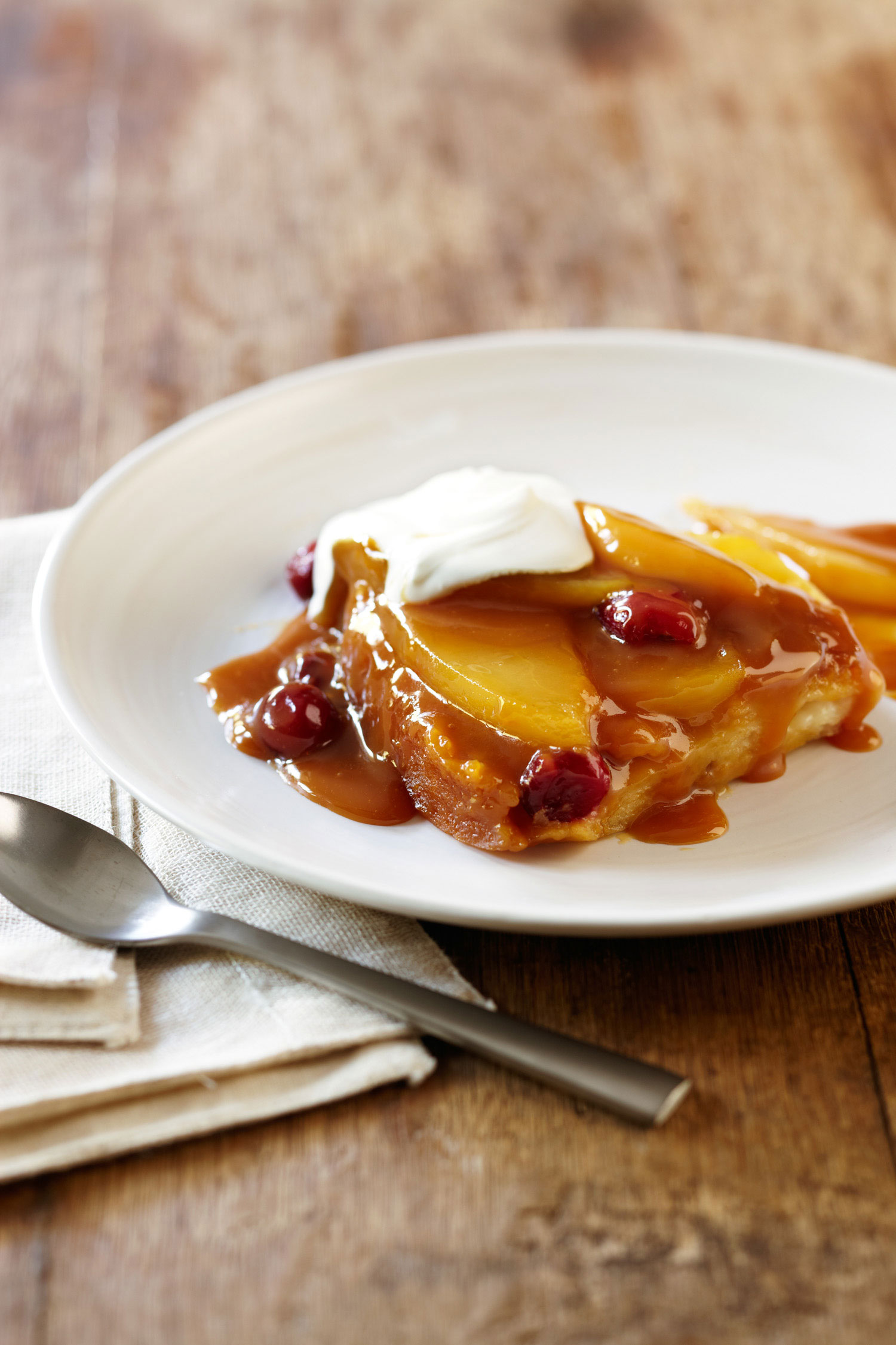 caramel-pear-and-cranberry-pudding-cake