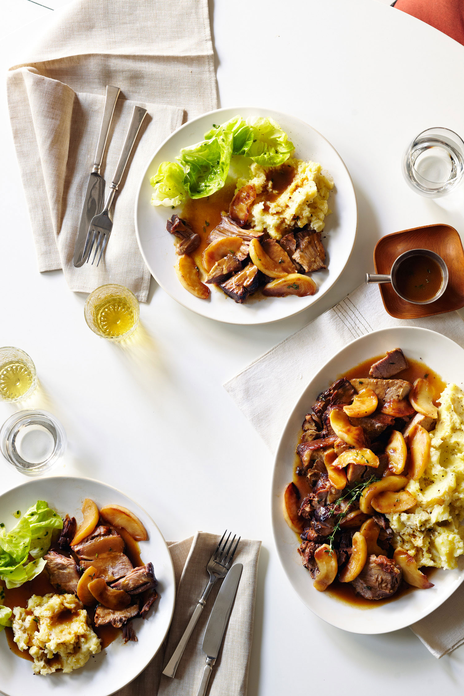 cider-pork-roast-with-apple-thyme-gravy