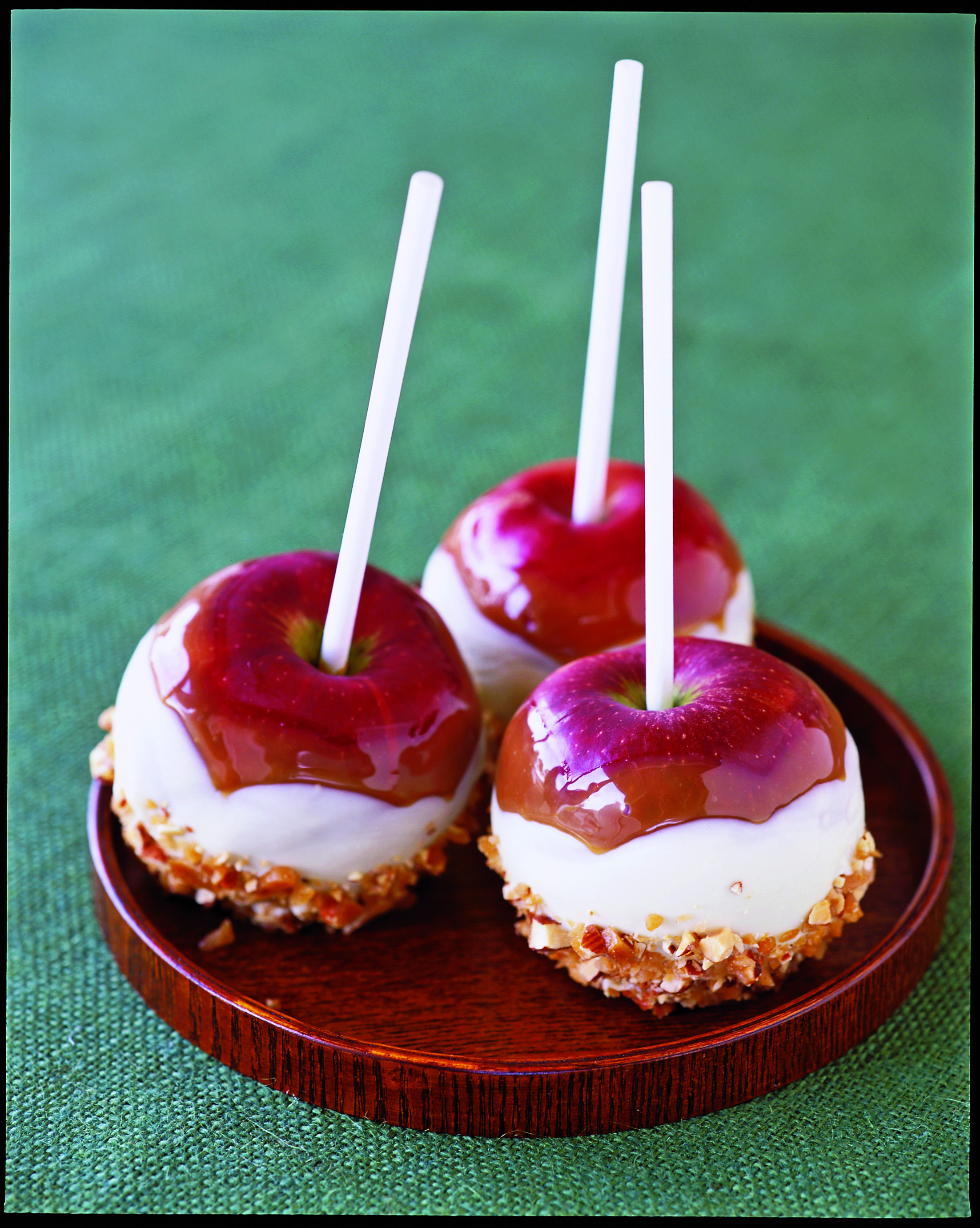 Turn old-fashioned caramel apples into gourmet treats. 