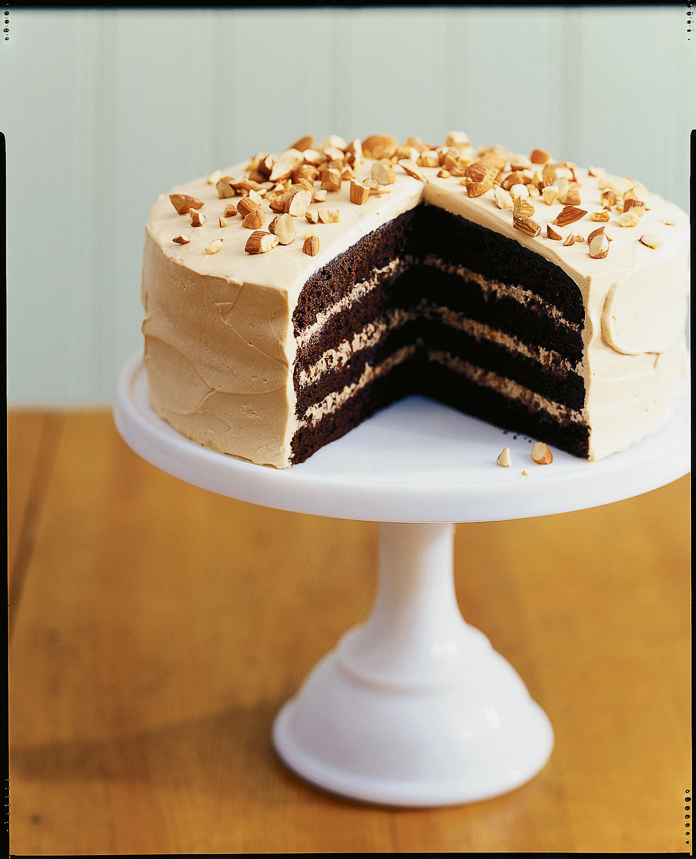 toffee-crunch-cake