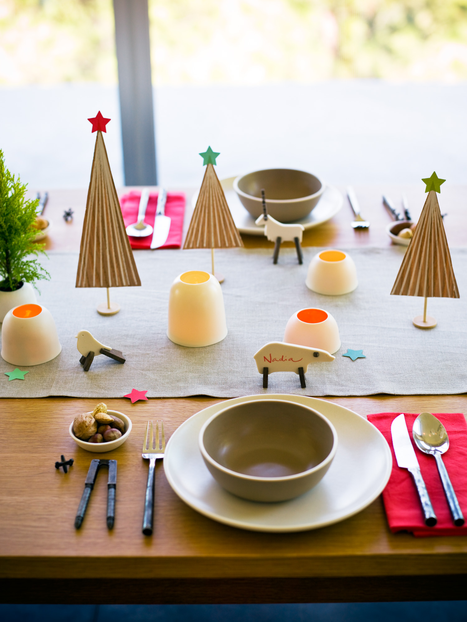 wintry-tablescape