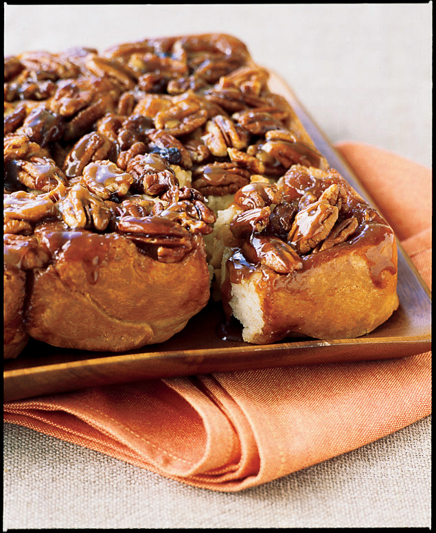 apple-pecan-breakfast-buns