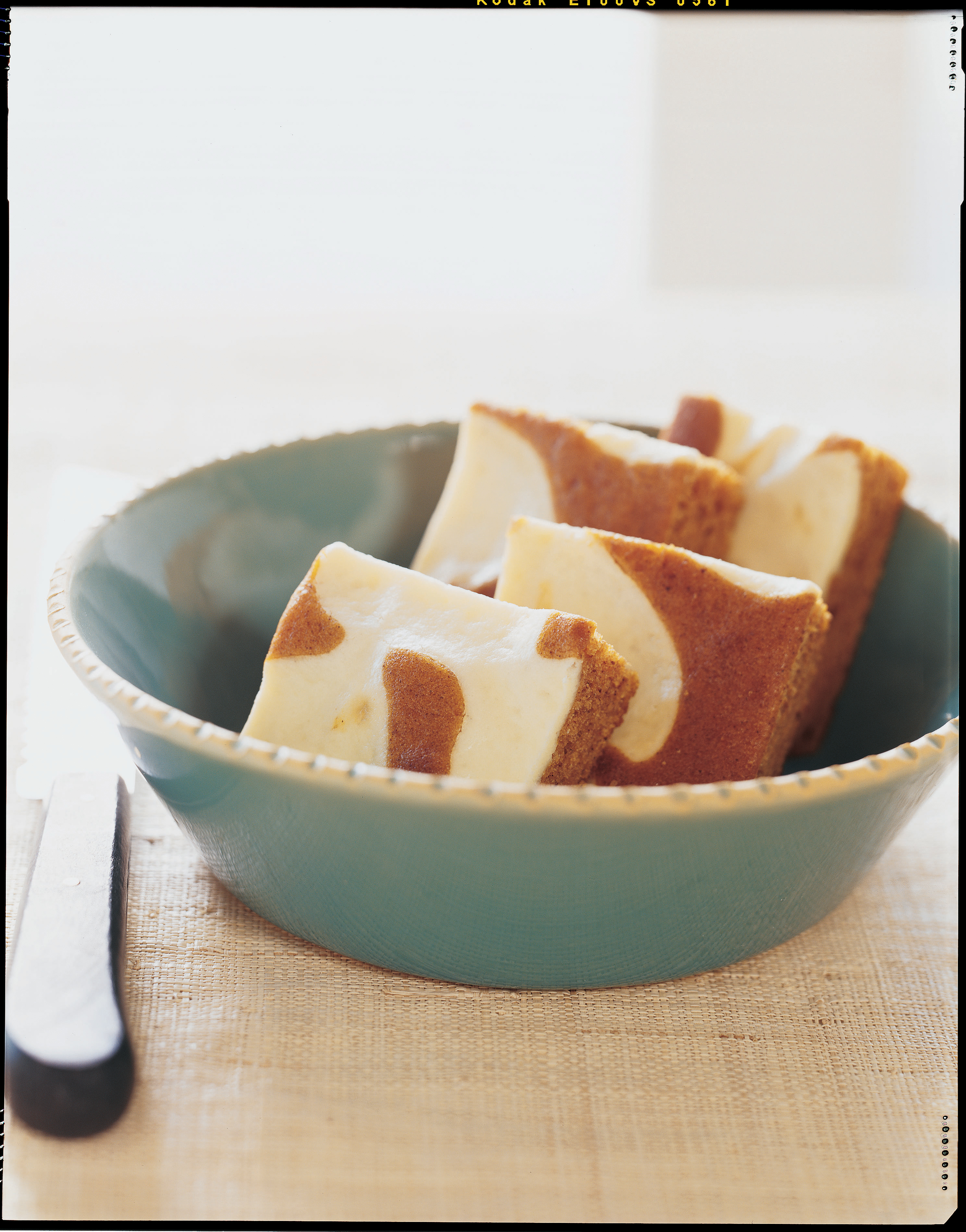 swirled-pumpkin-cream-cheese-bars