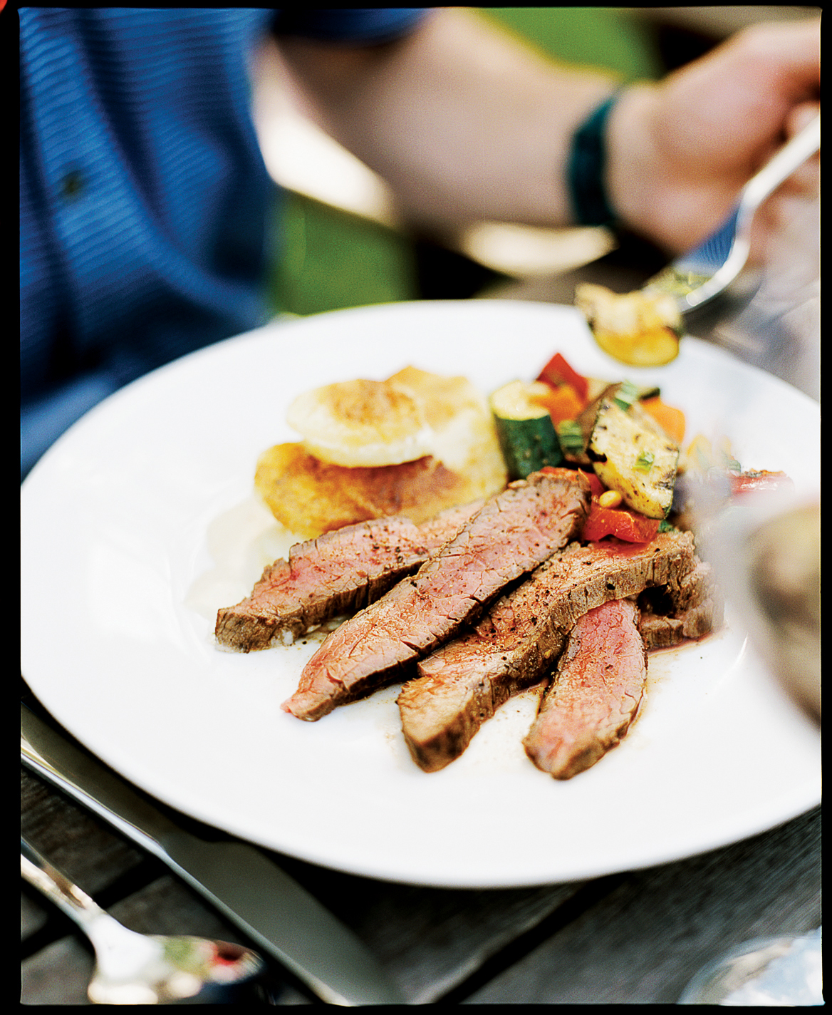 syrah-tasting-grill-party