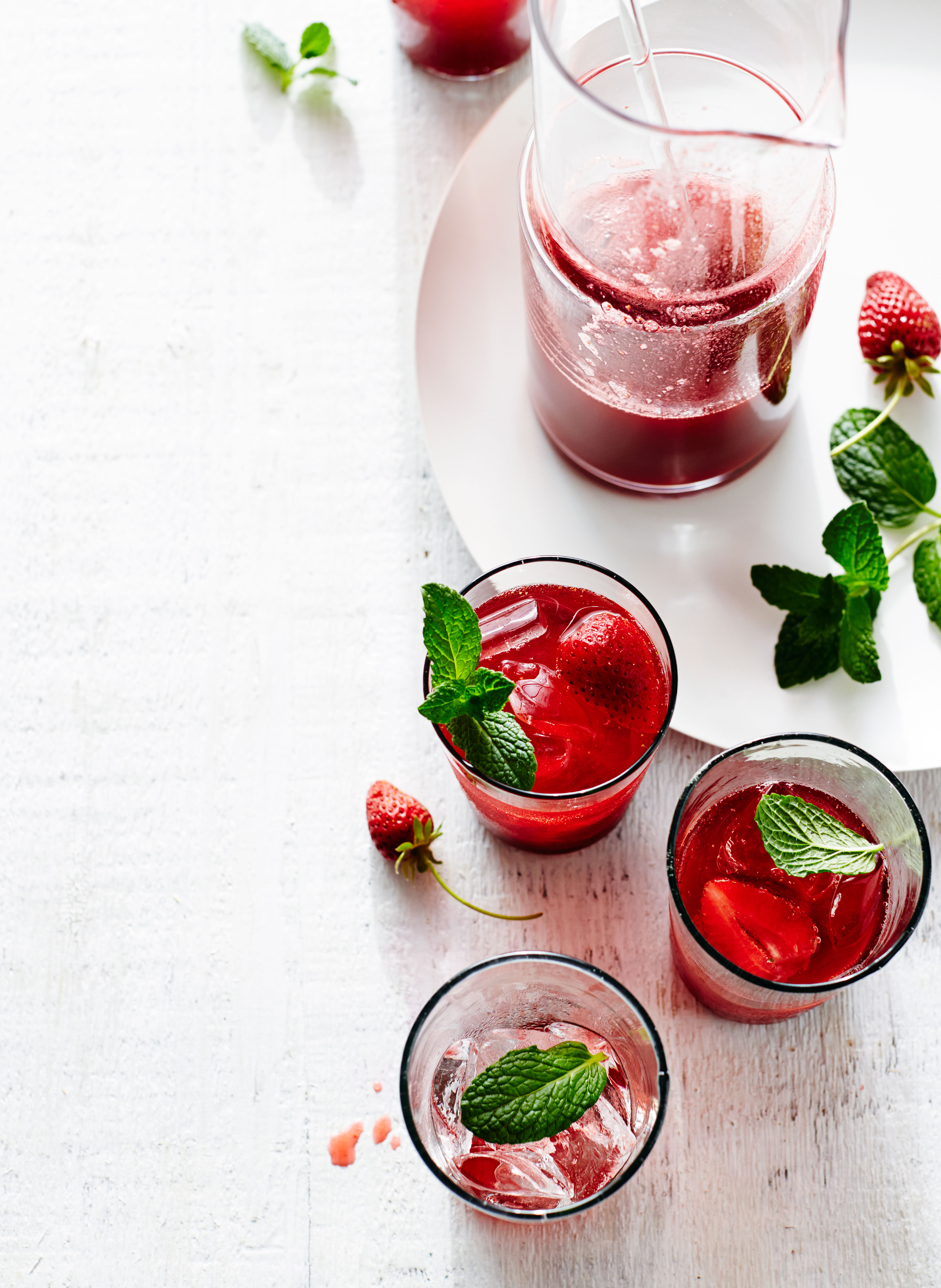 strawberry-hibiscus-cooler