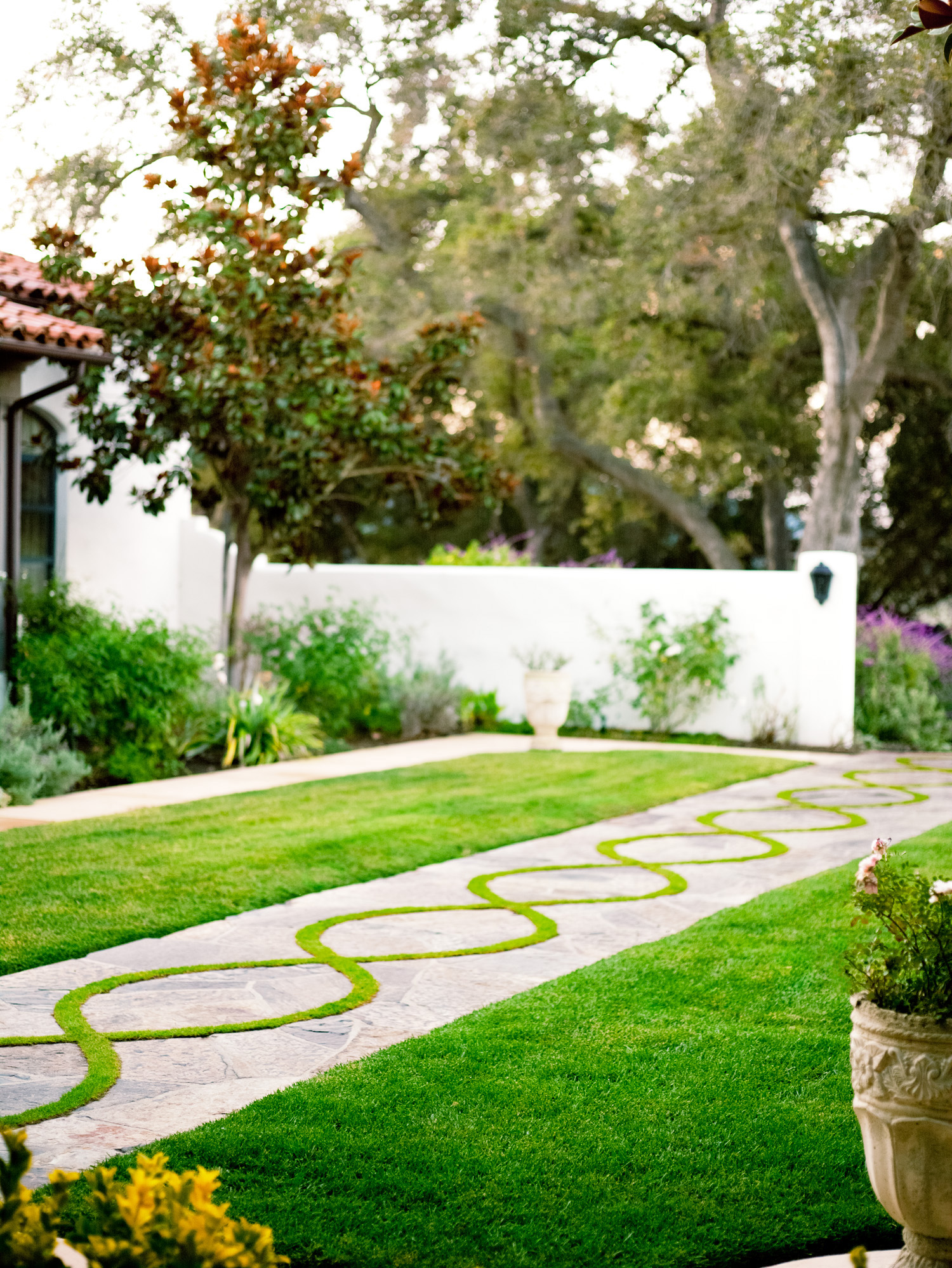 modern landscape design for elegant garden ideas