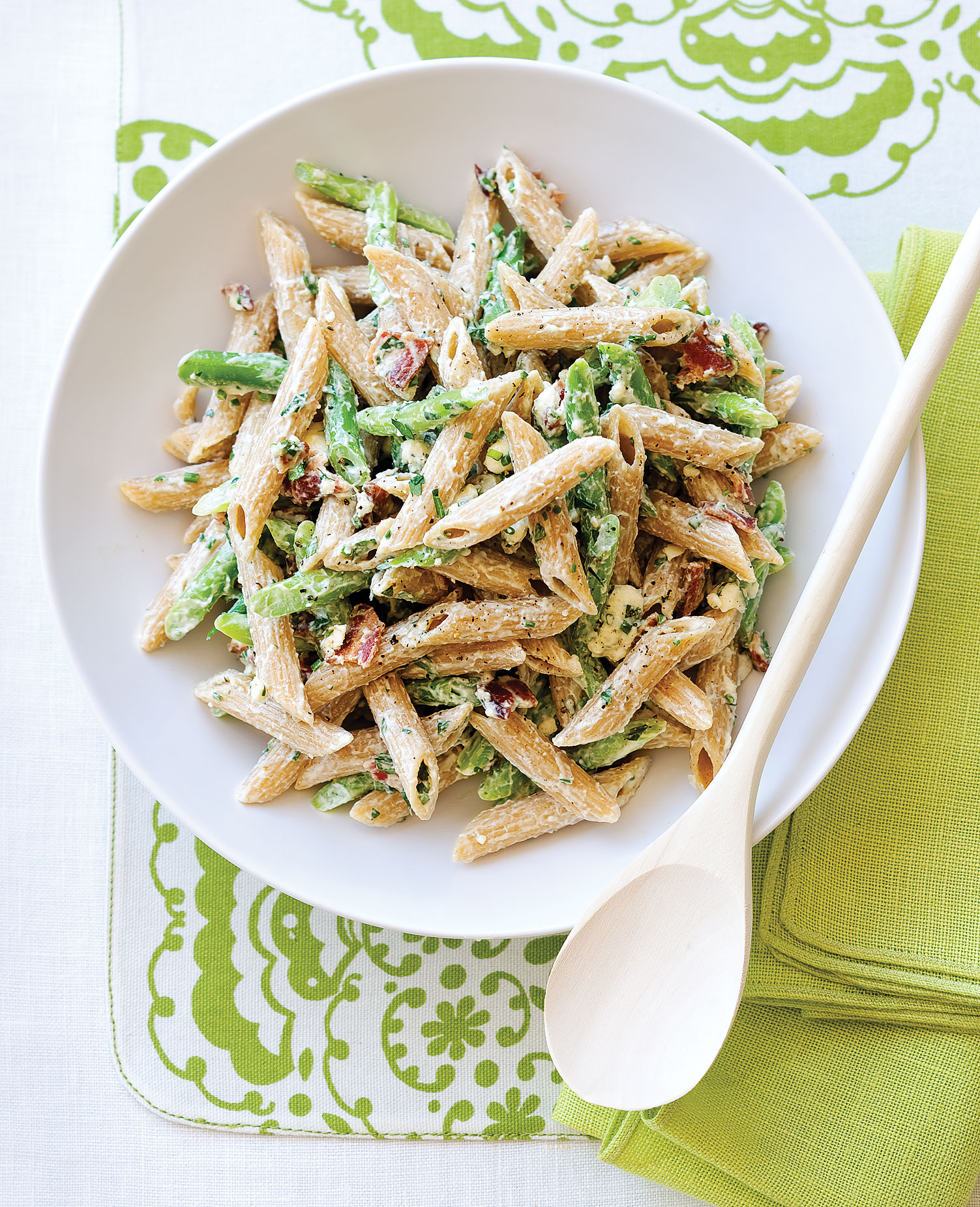 green-bean-and-whole-grain-penne-salad