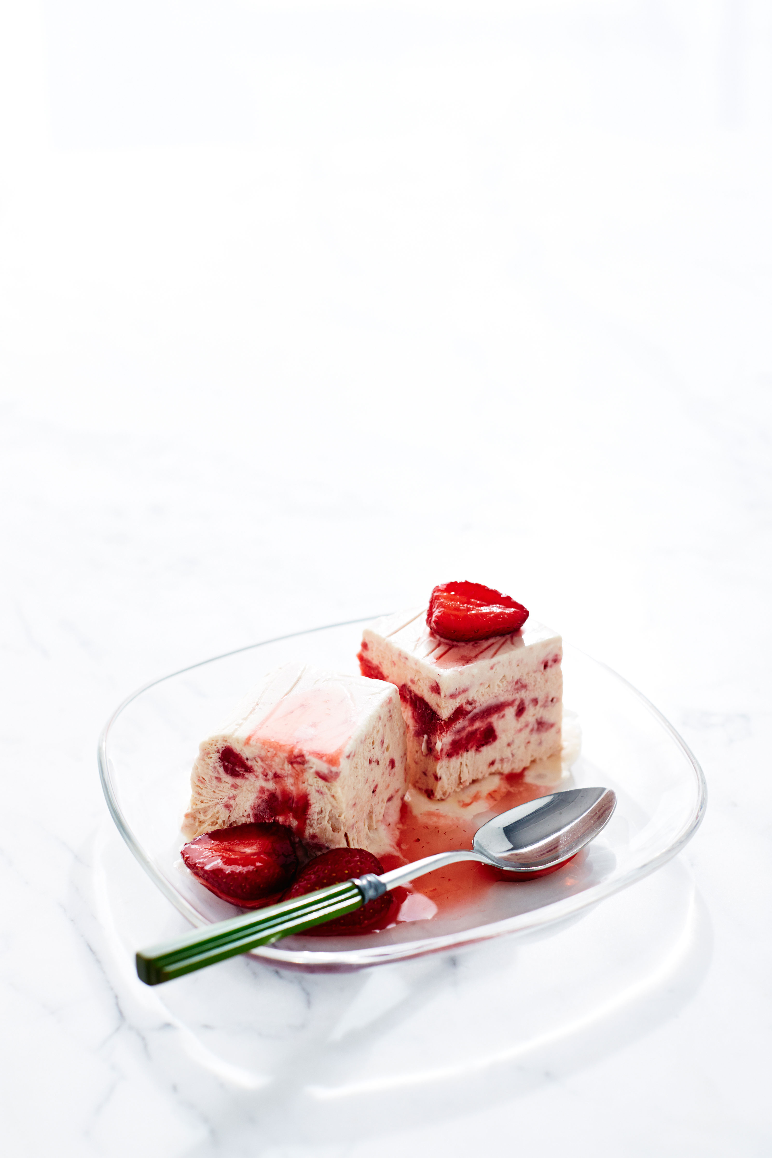 strawberry-semifreddo