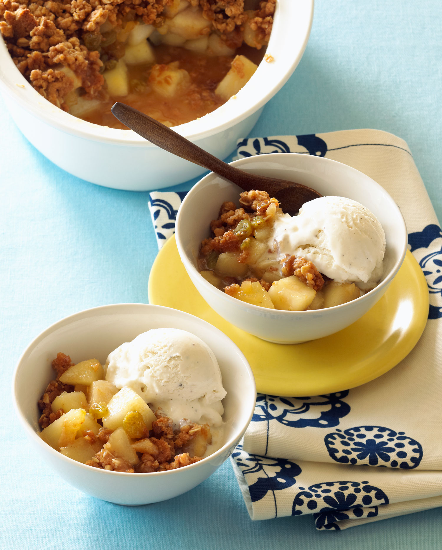 pear-ginger-crisp-with-crumbly-streusel