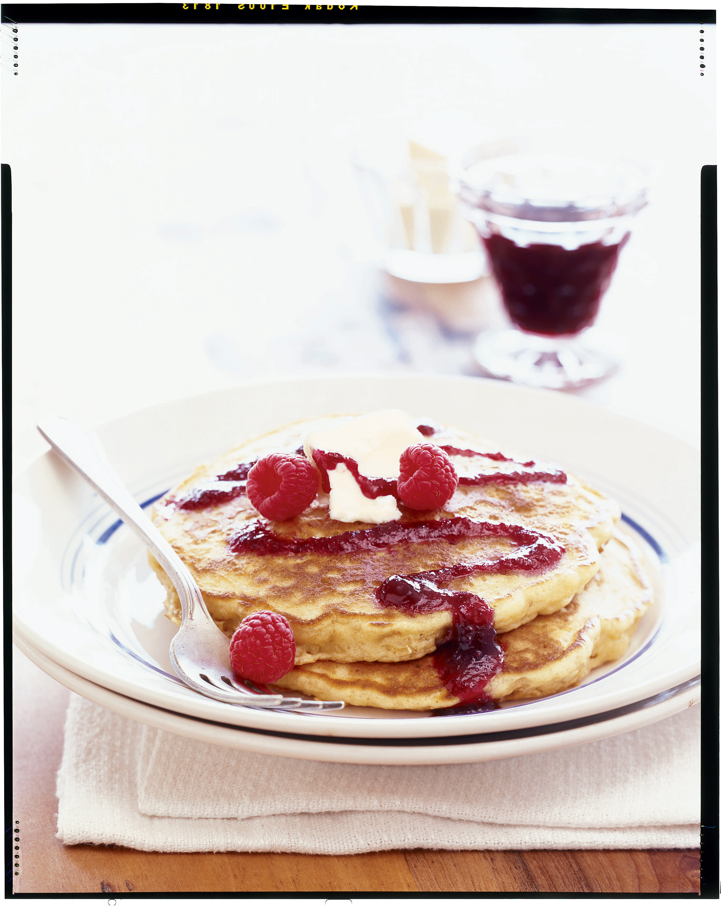 oatmeal-raspberry-pancakes-with-berry-coulis