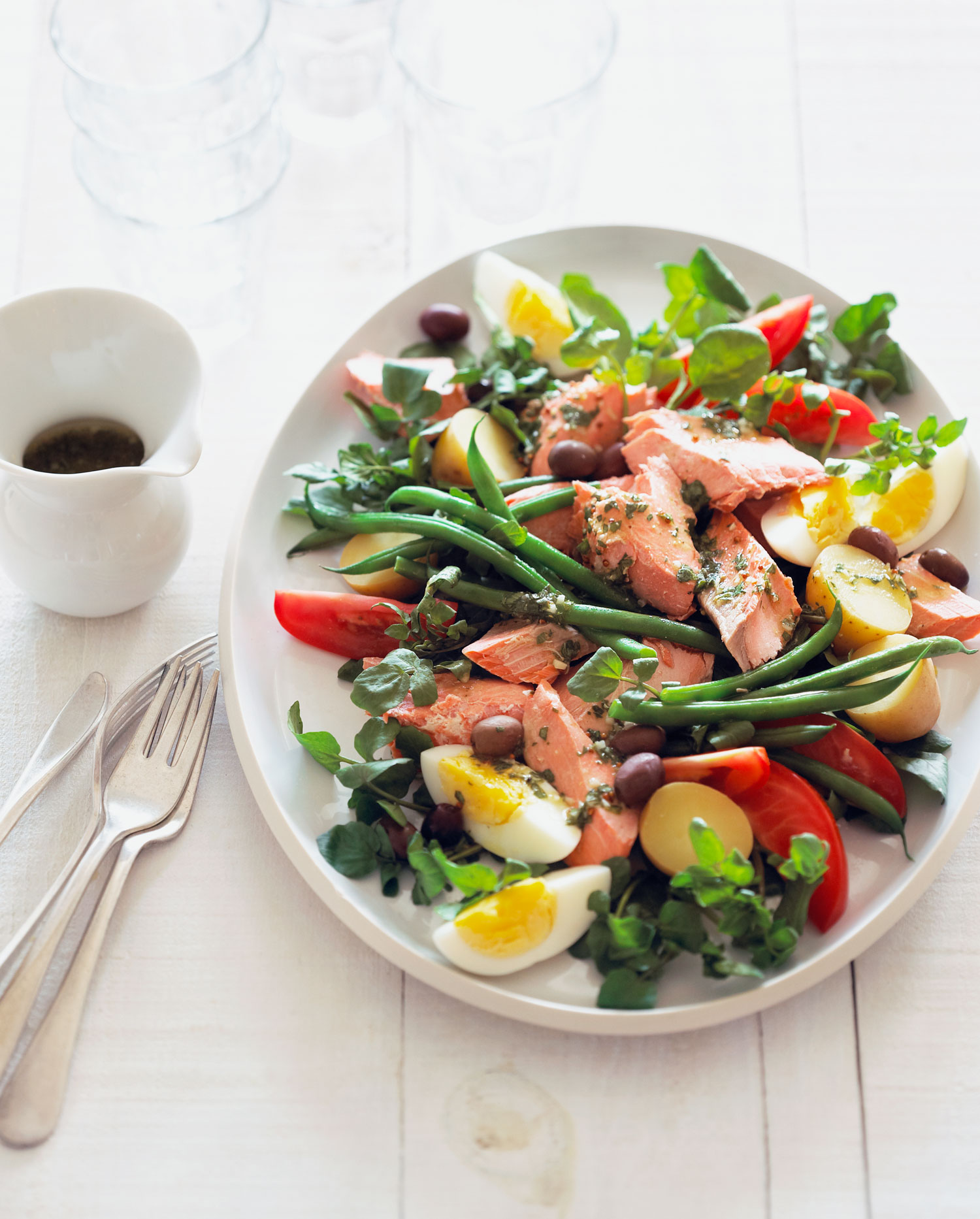 Poached Salmon Nicoise (0510)