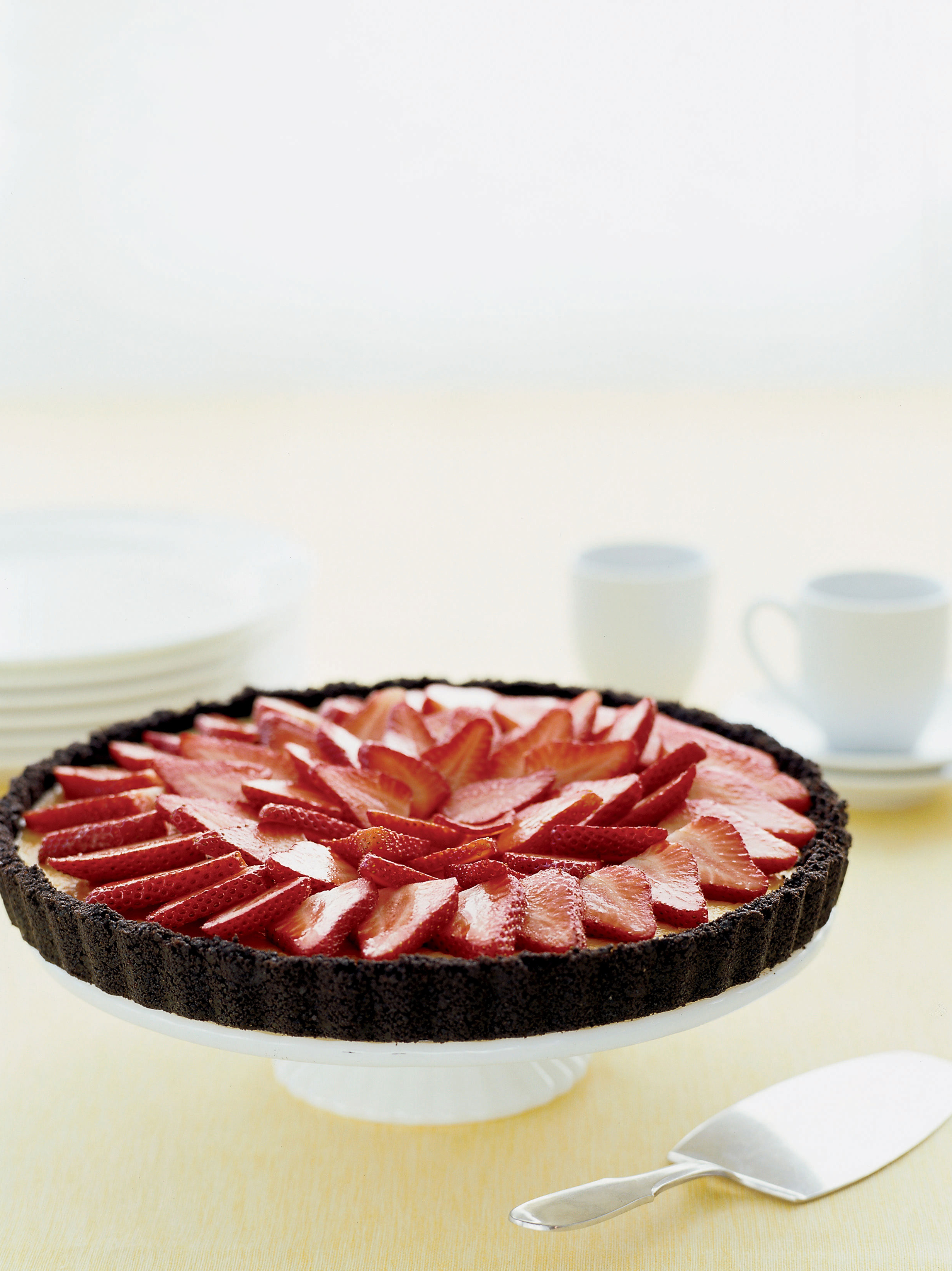 mascarpone-tart-with-strawberries