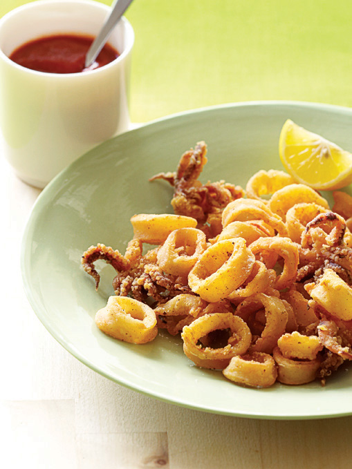 deep-fried-calamari-sparkling-wine