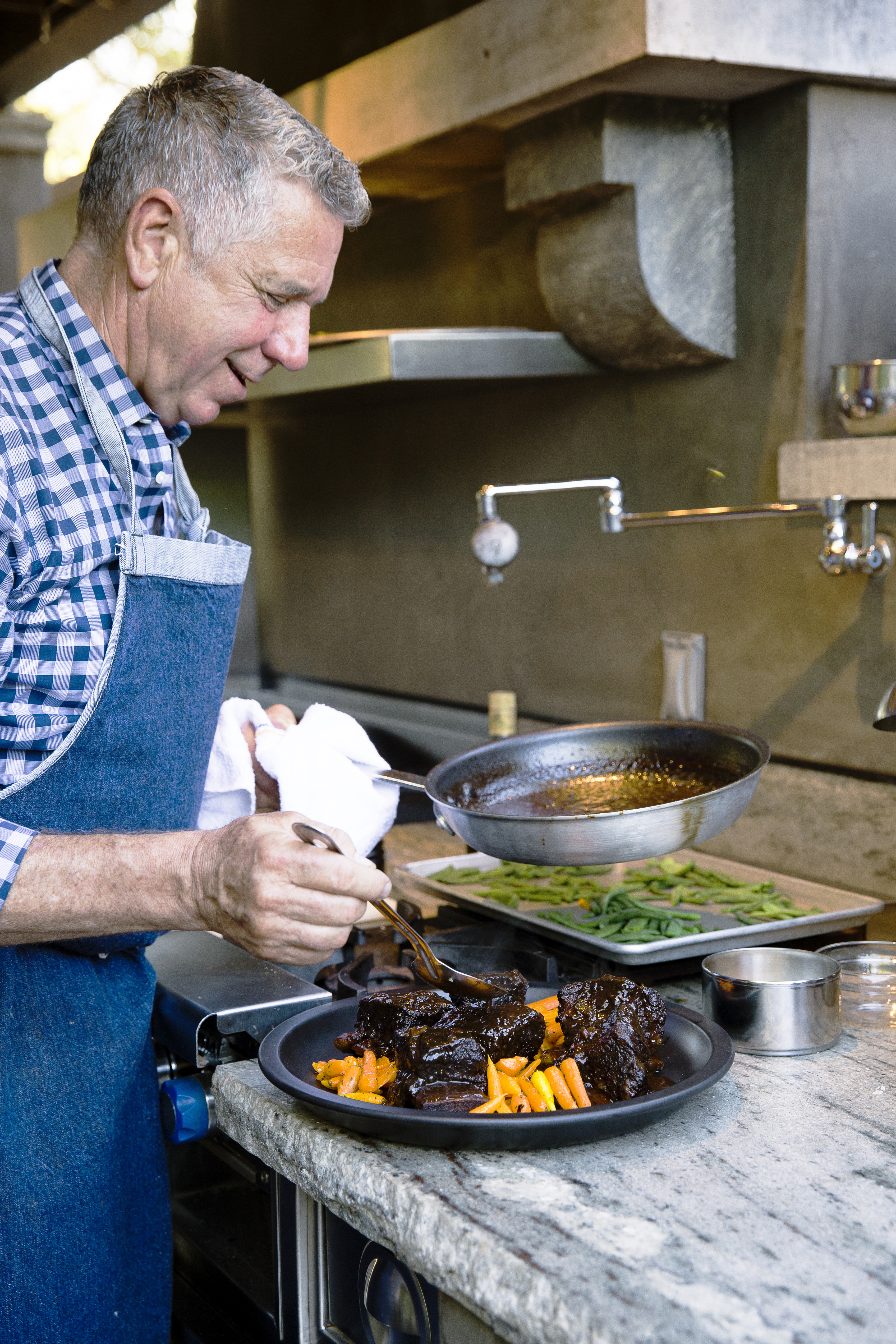 How to Throw a Wine Pairing Party