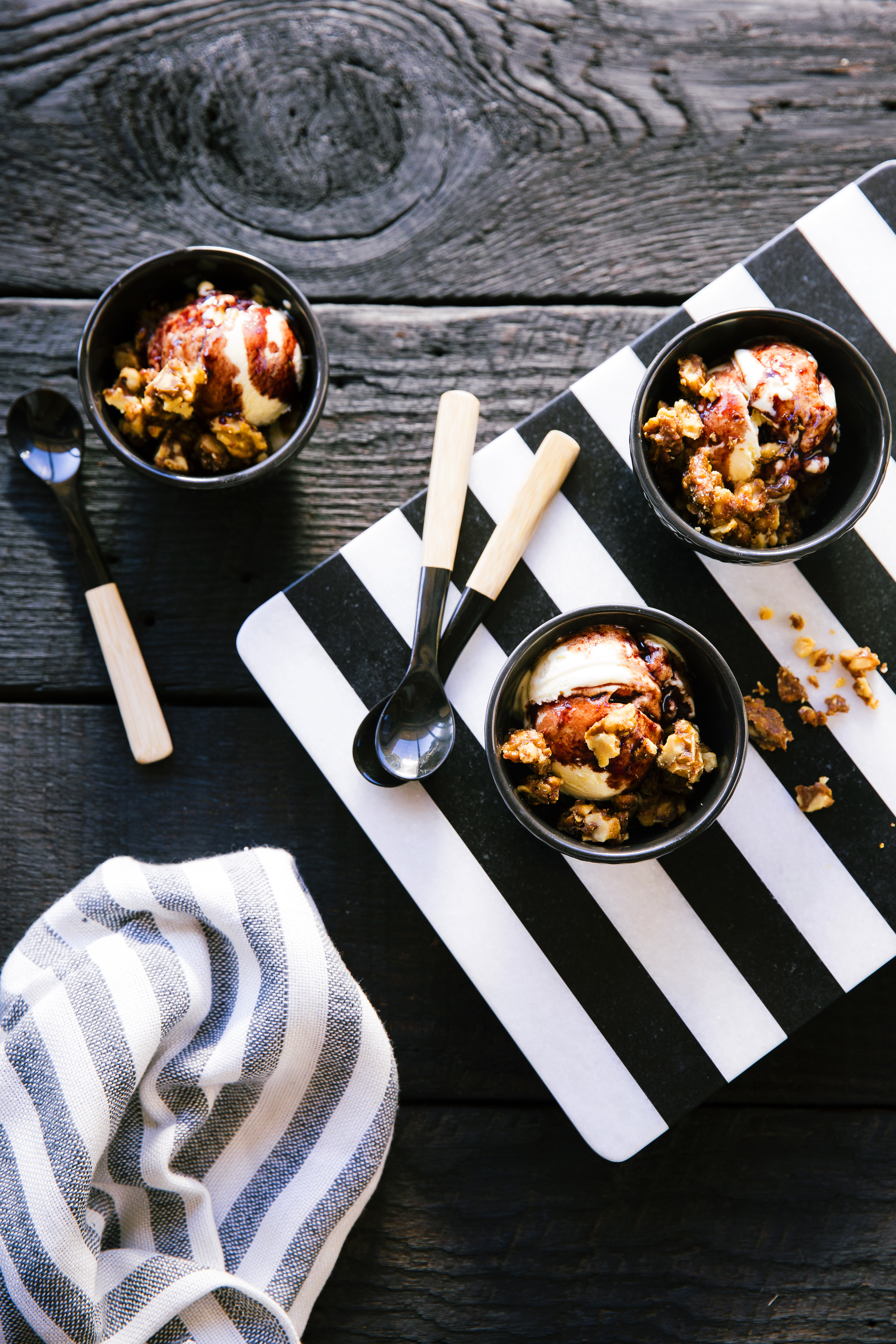 creme-fraiche-ice-cream-sundaes