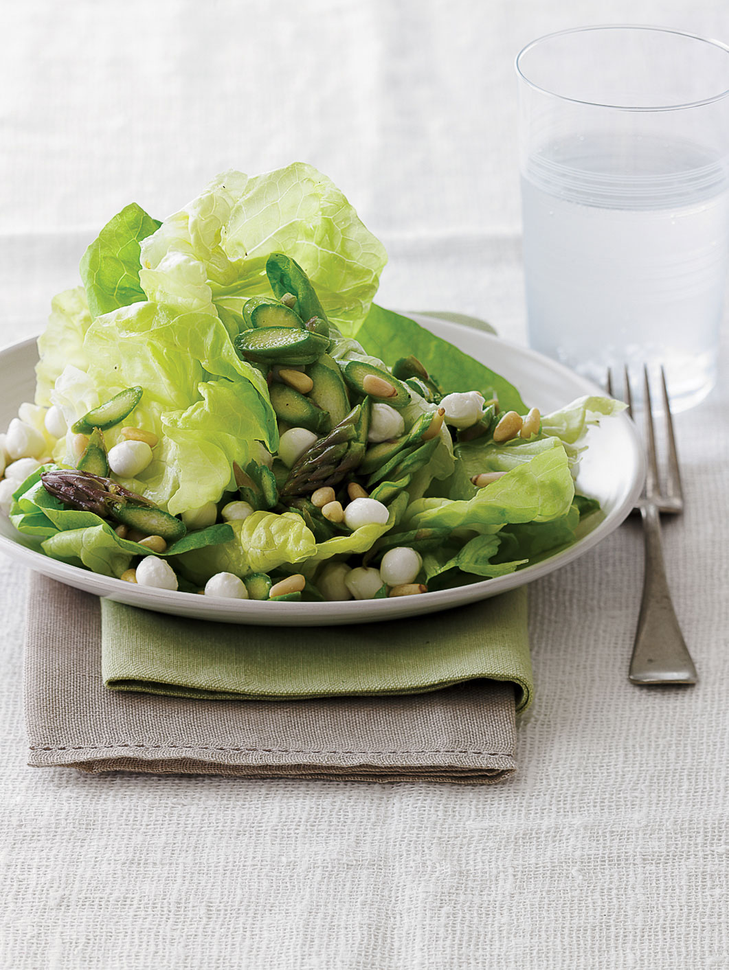 asparagus-and-butterhead-lettuce-salad