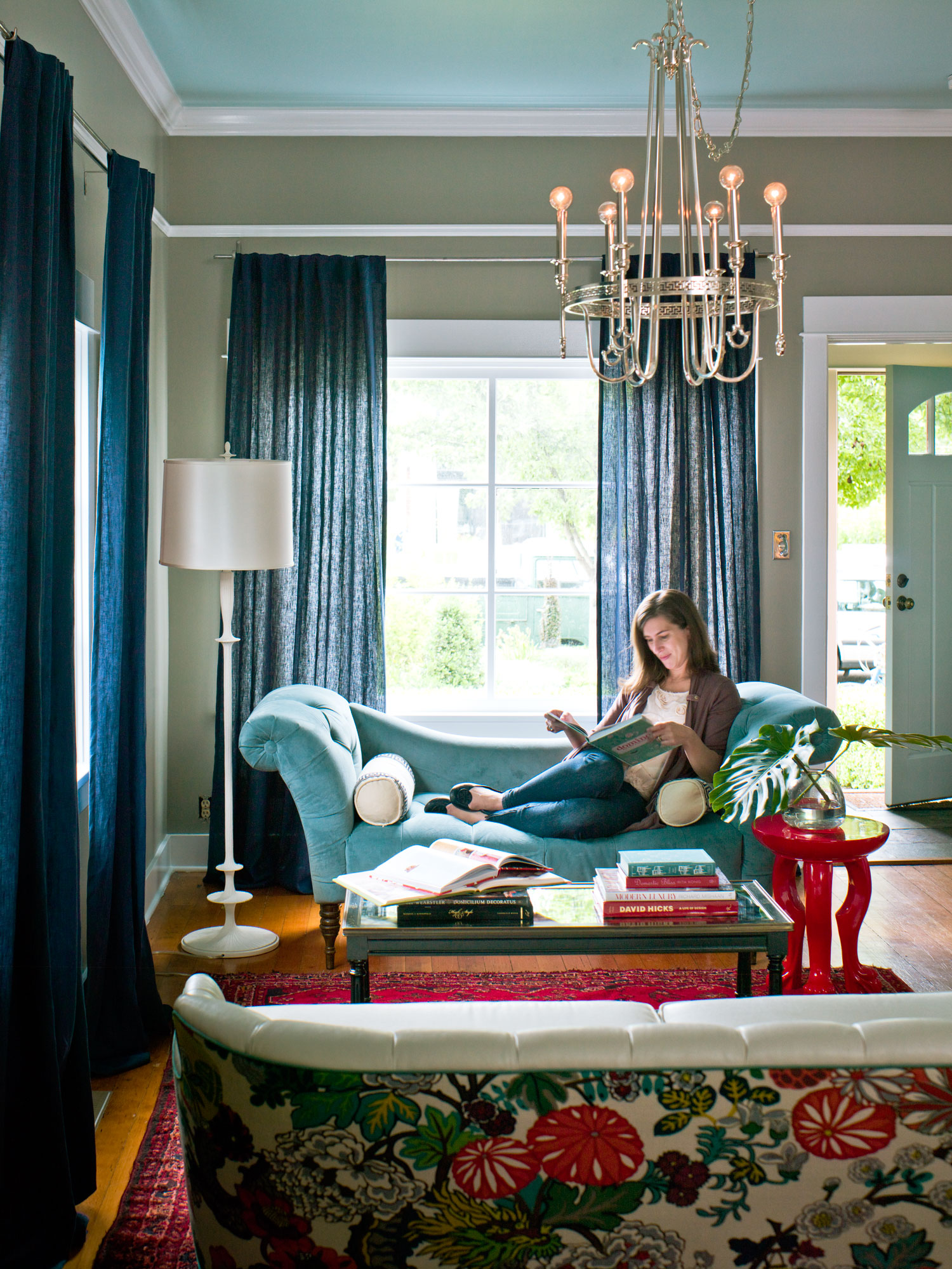 How to Paint Decorative Trim