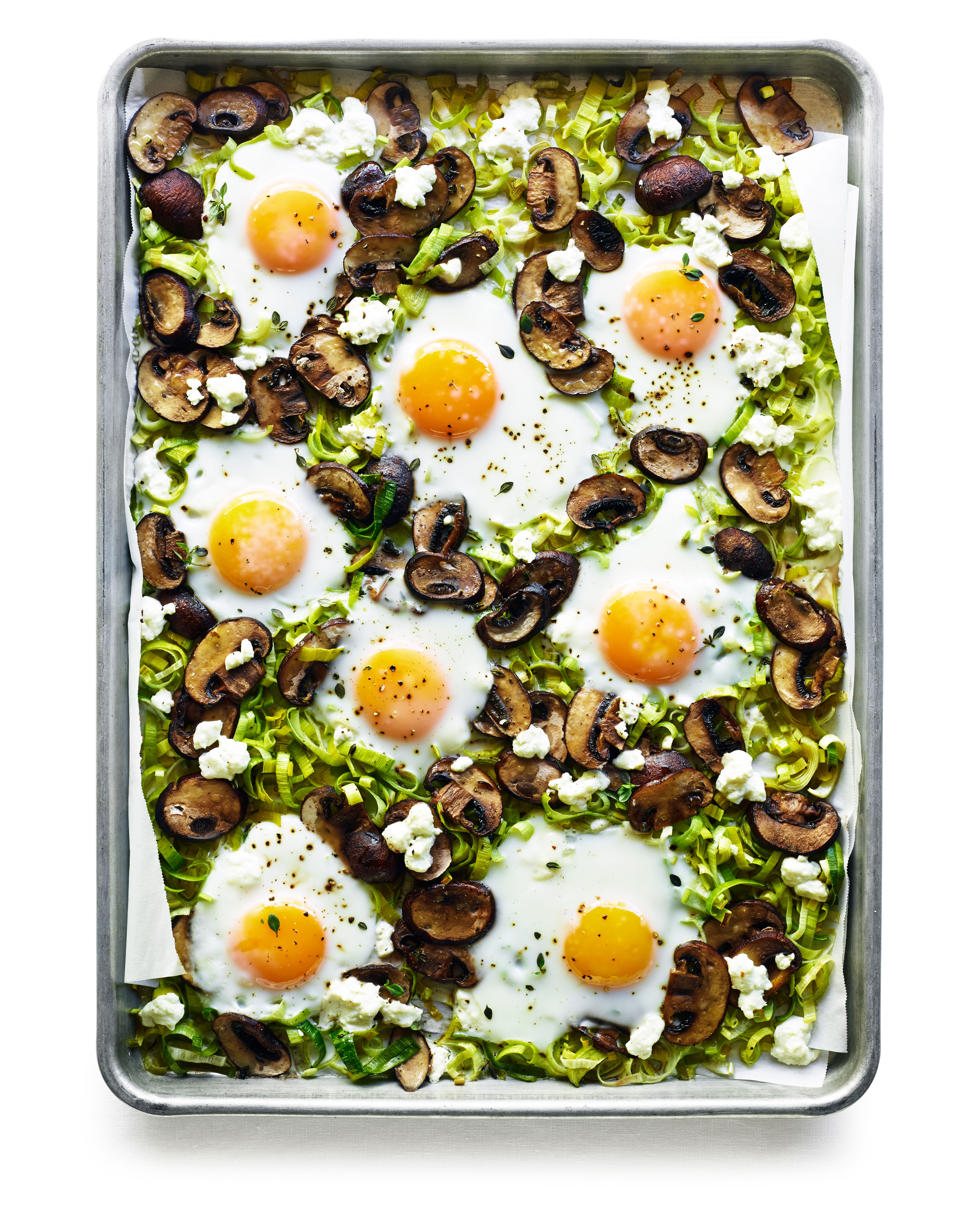 baked-eggs-with-leeks-and-mushrooms