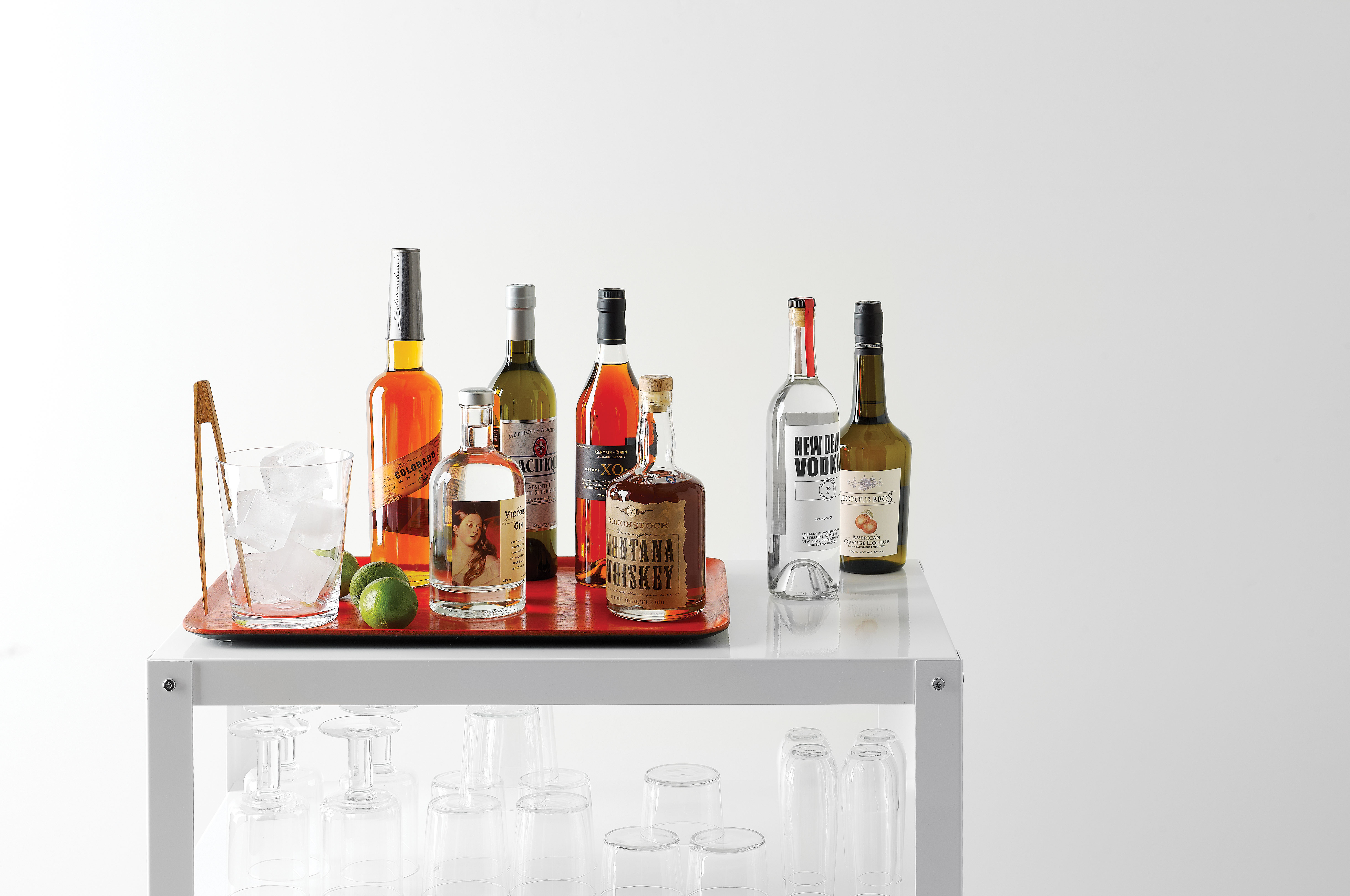 What to Stock in a Bar Cart