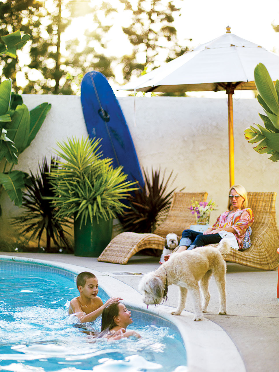 repeat-the-scheme-outdoors