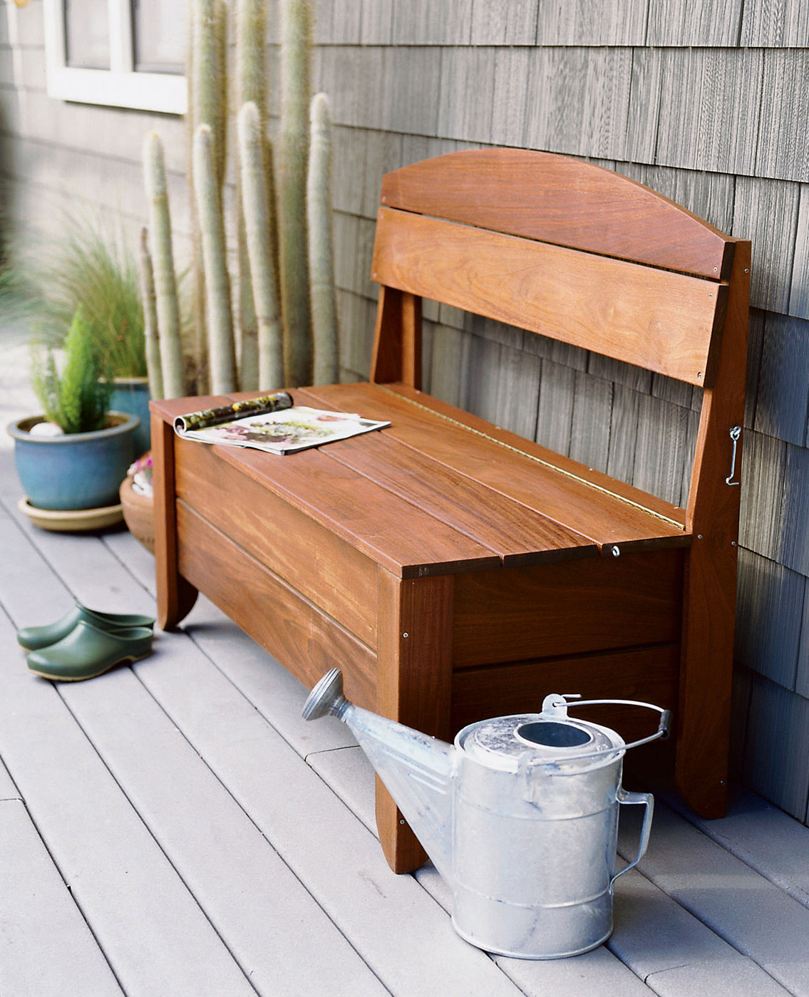 Handsome Bench Hides a Hose