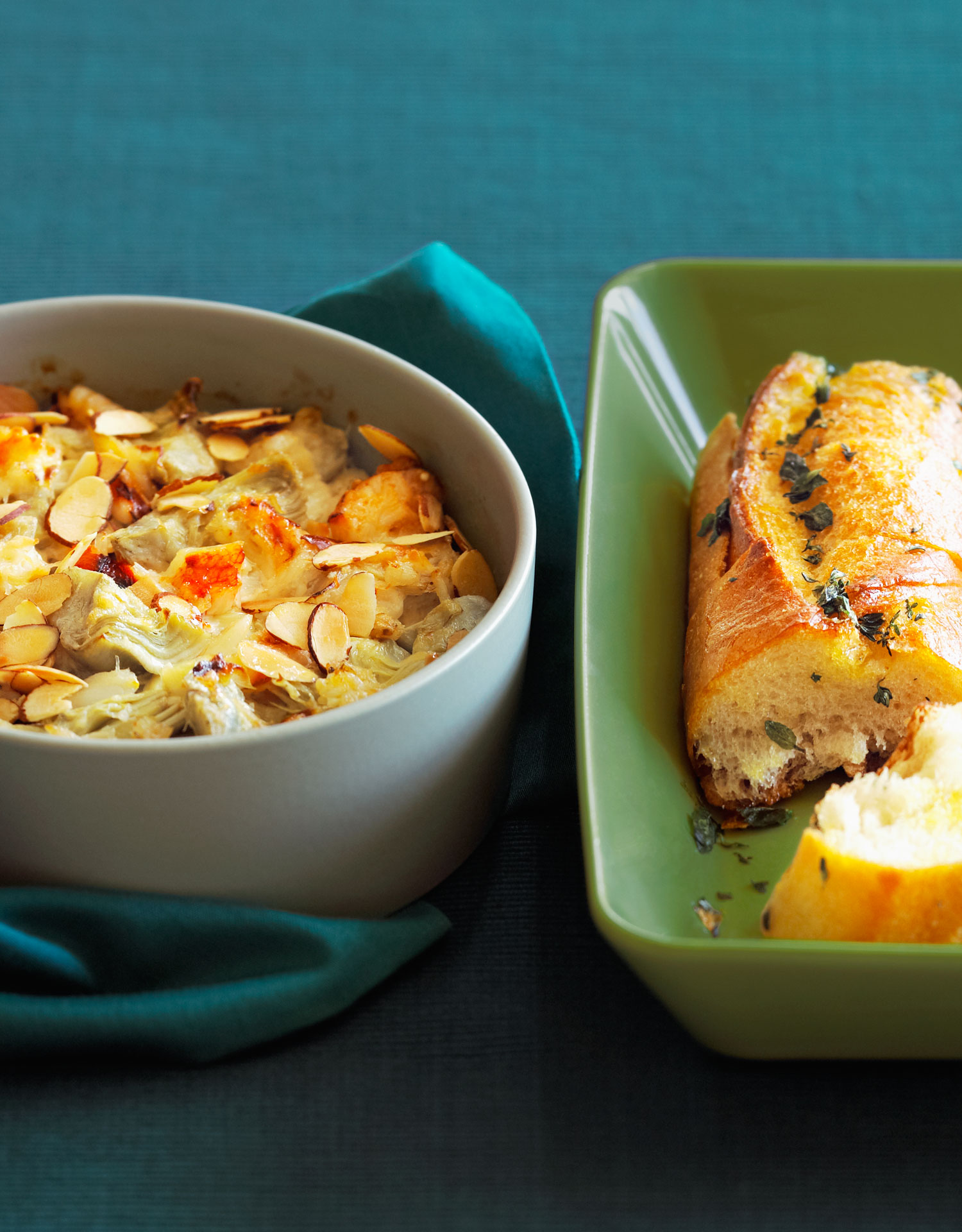 warm-crab-and-artichoke-dip-with-french-bread