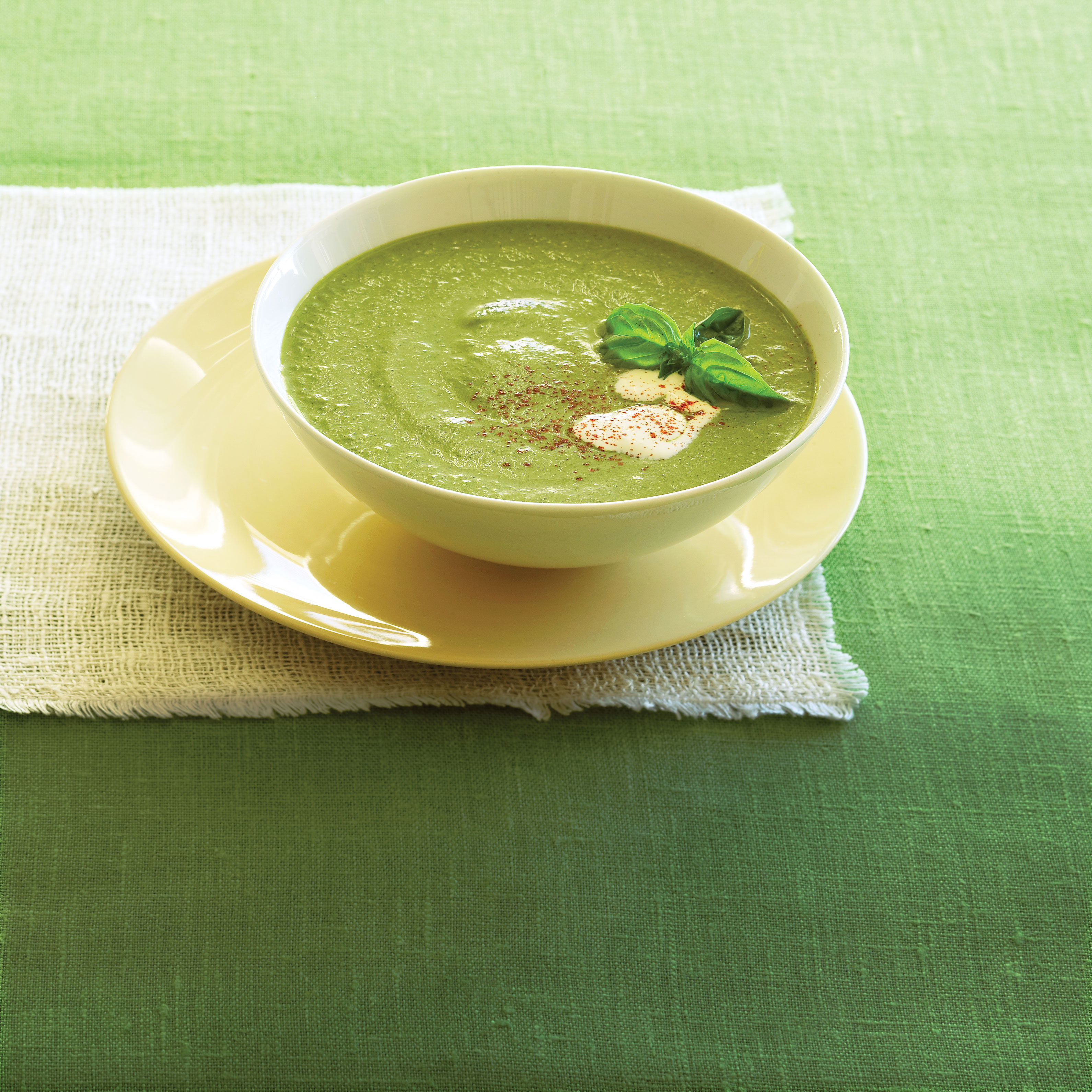 creamy-basil-zucchini-soup