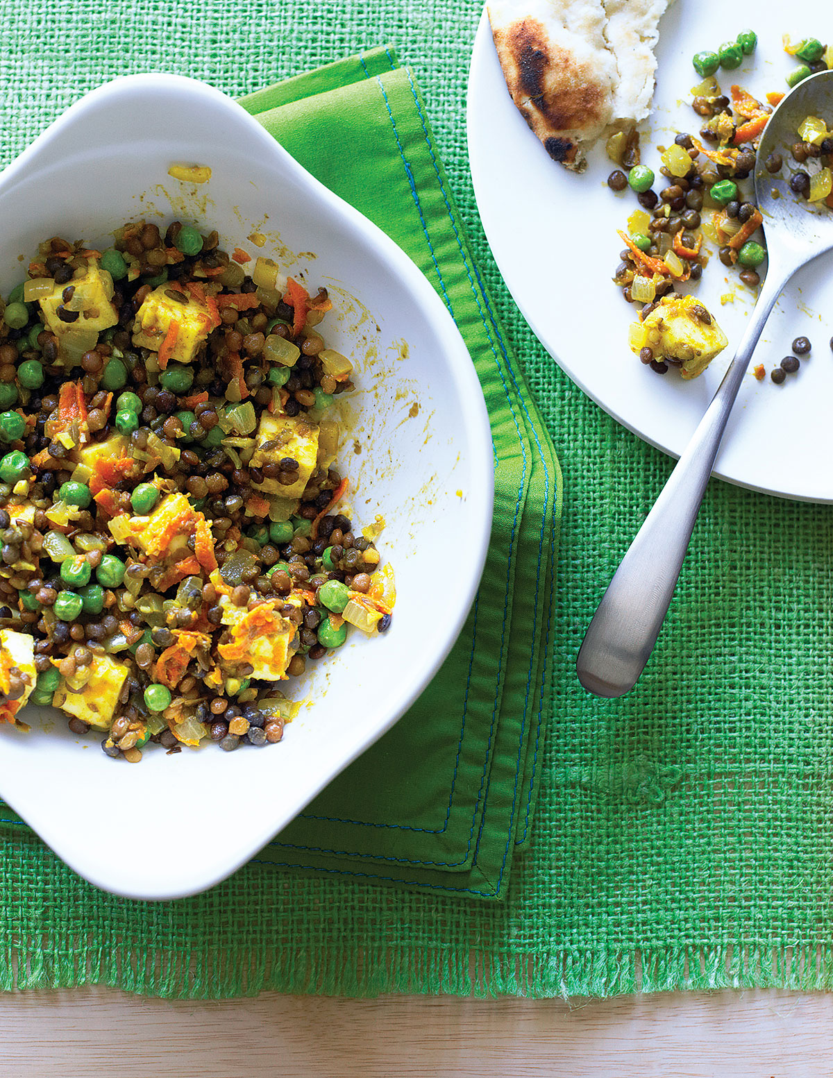 curried-lentils-with-paneer