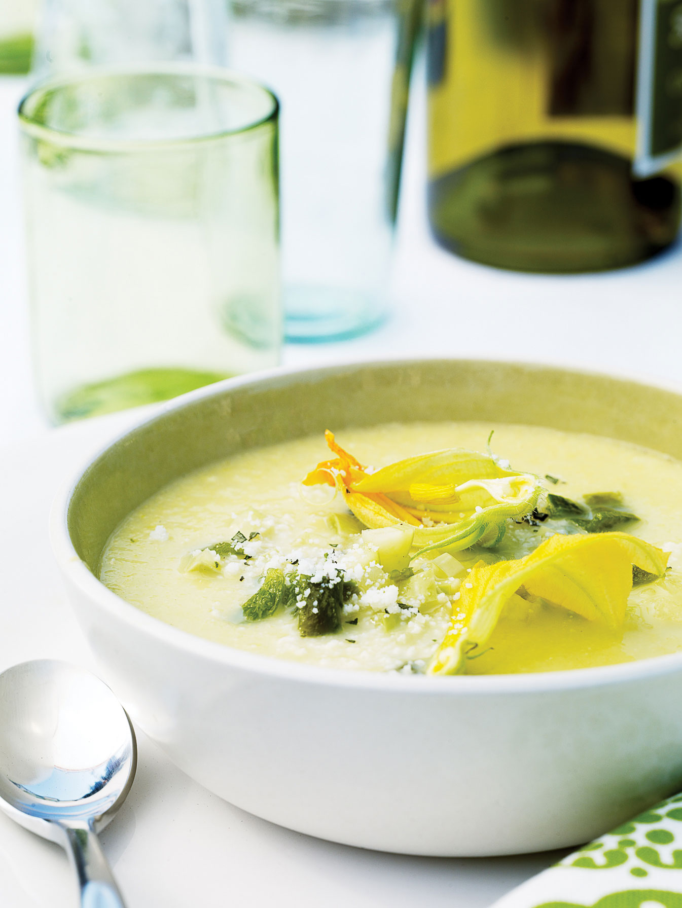 team-kitchen-seasonal-recipes-from-the-one-block-feast